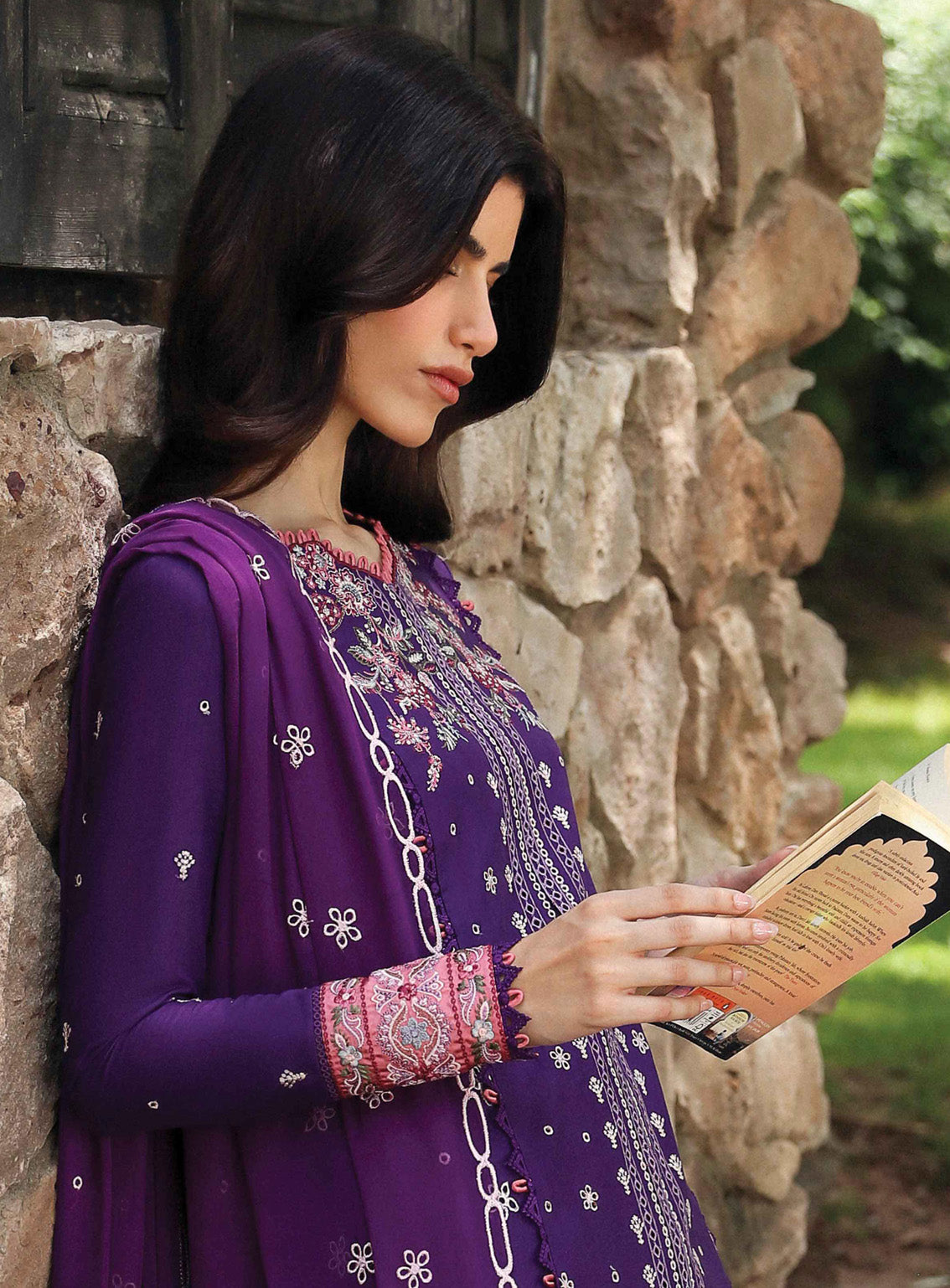 Qlinekari By Qalamkar Embroidered Linen 3 Piece Unstitched Suit QLM24QL LM-15 EIMERA Qlinekari By Qalamkar Embroidered Linen 3 Piece Unstitched Suit QLM24QL LM-15 EIMERA