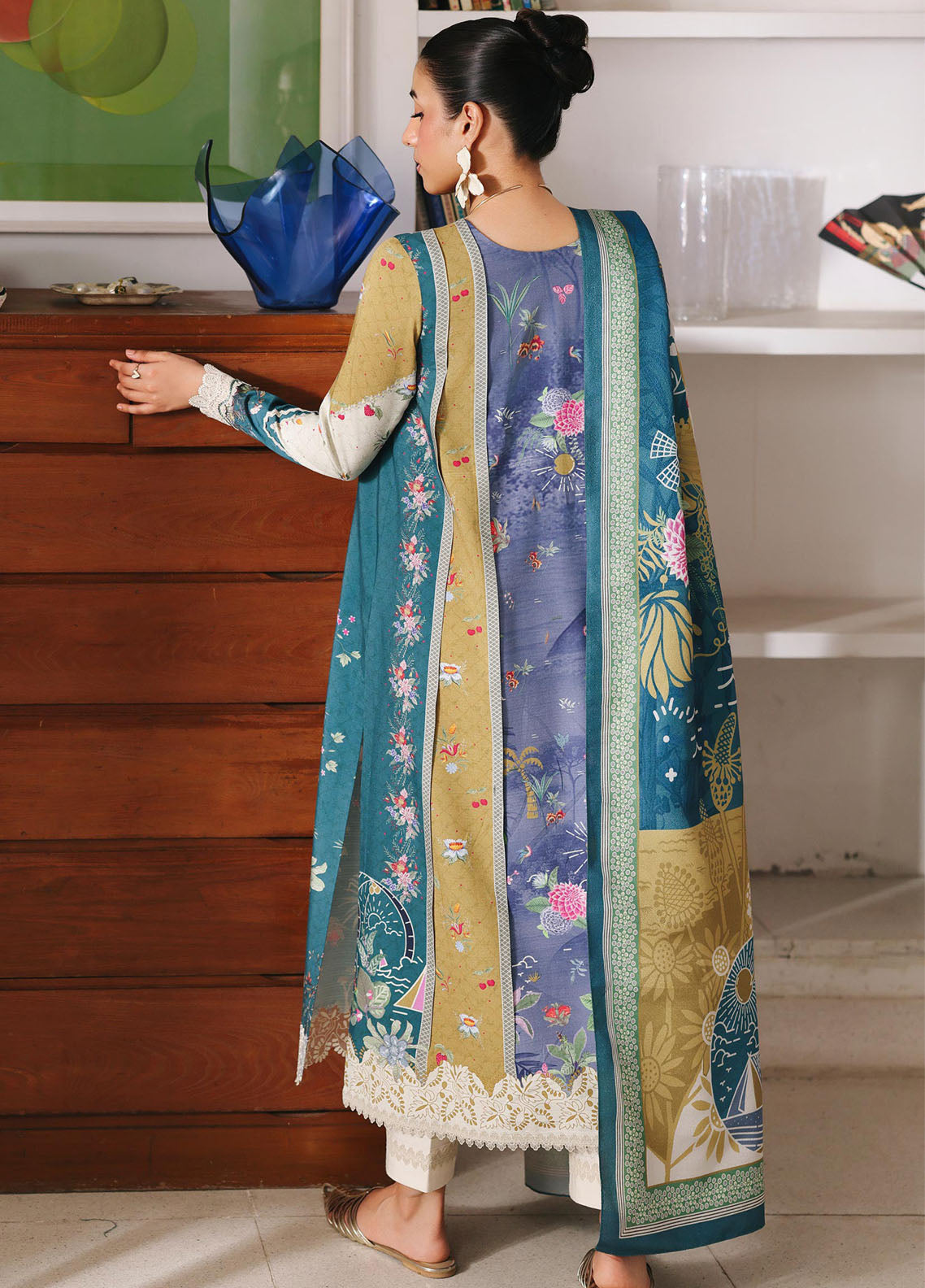 QPrints By Qalamkar Embroidered Jacquard Weaved 3 Piece Unstitched Suit QLM25QP D-QW-10A ALINA QPrints By Qalamkar Embroidered Jacquard Weaved 3 Piece Unstitched Suit QLM25QP D-QW-10A ALINA