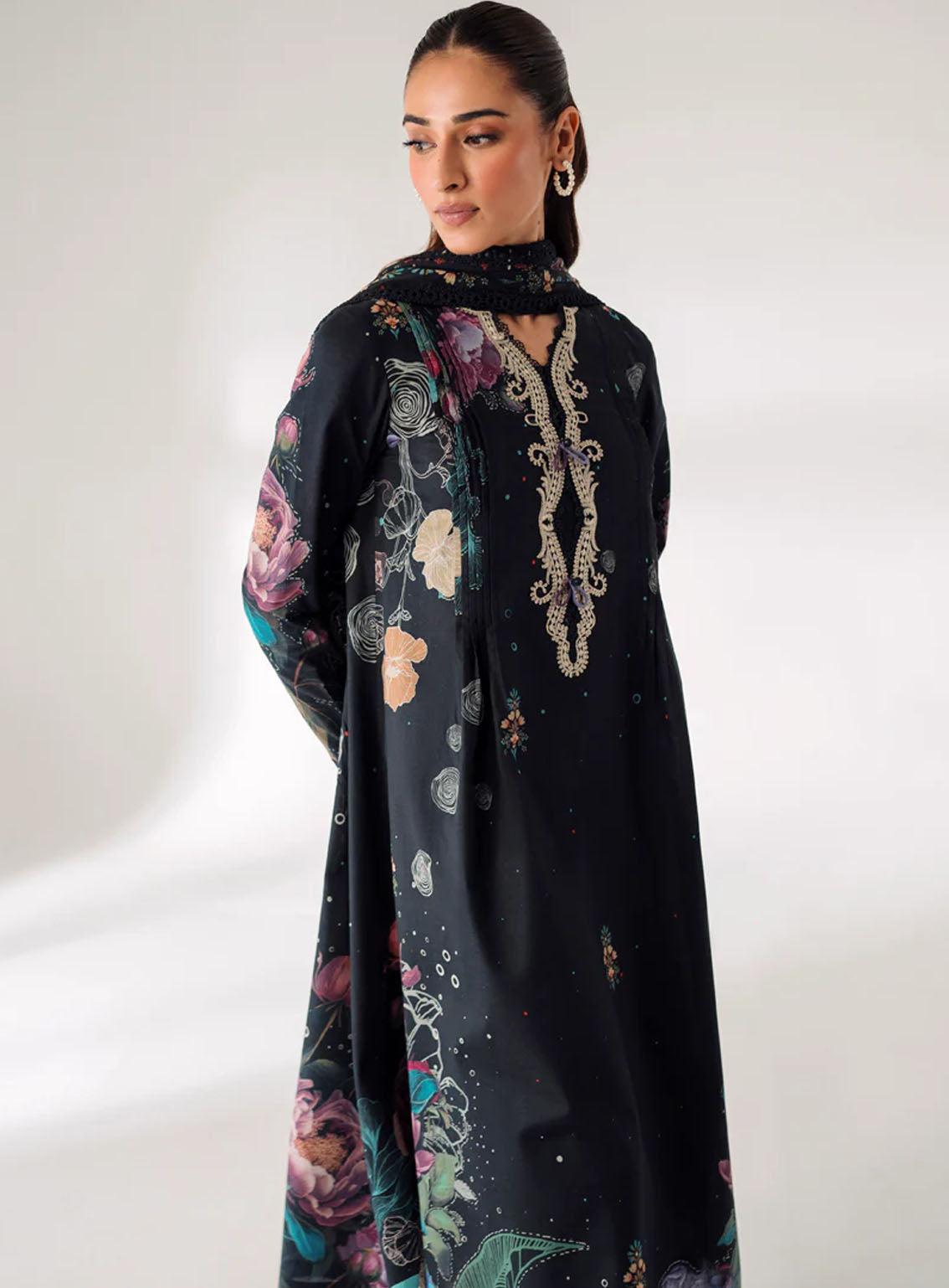 Qprints By Qalamkar Embroidered Lawn 3 Piece Unstitched Suit QLM24QP AR-01 ANIQA Qprints By Qalamkar Embroidered Lawn 3 Piece Unstitched Suit QLM24QP AR-01 ANIQA
