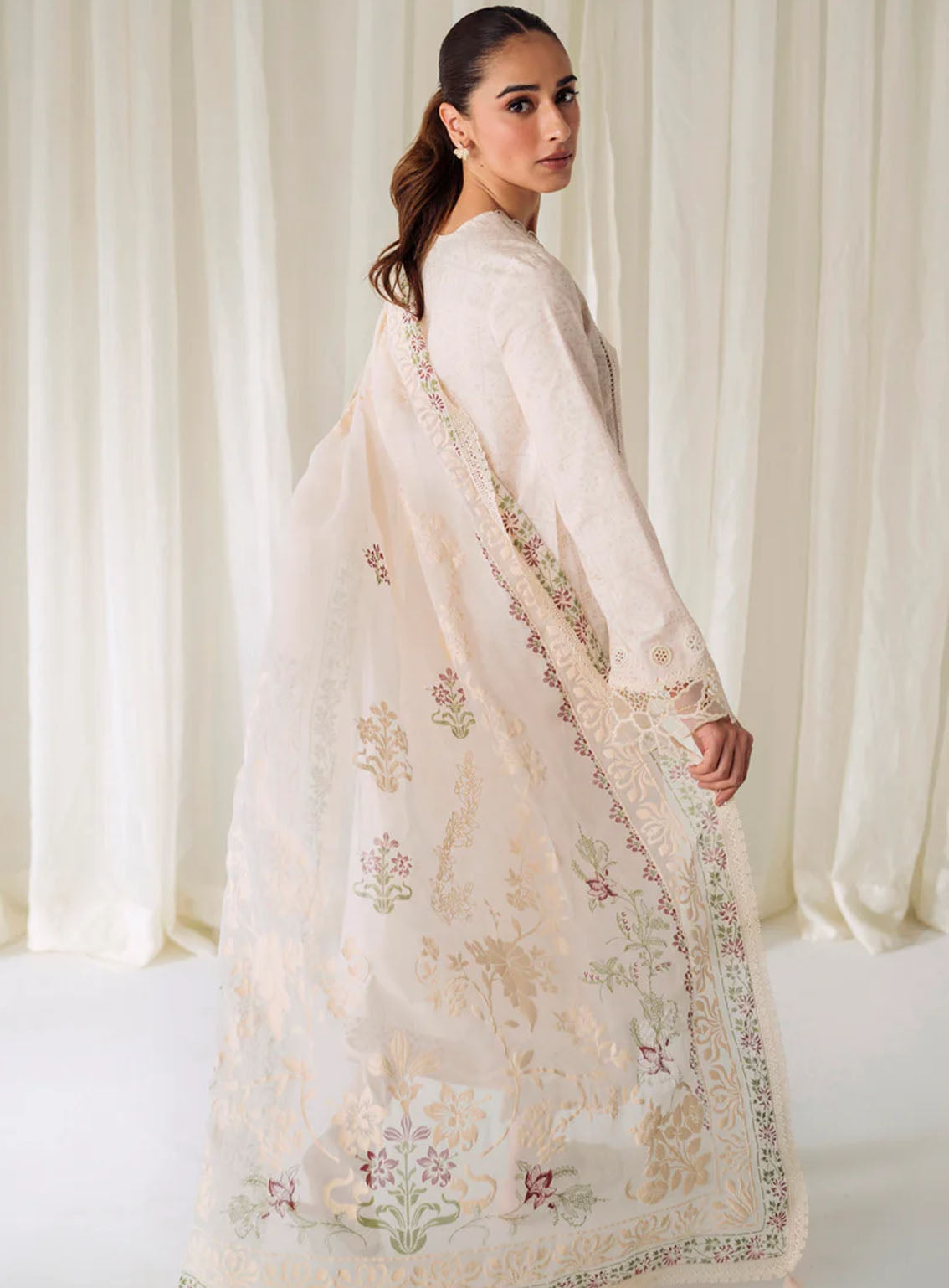 Qprints By Qalamkar Embroidered Lawn 3 Piece Unstitched Suit QLM24QP AR-02 ELEA Qprints By Qalamkar Embroidered Lawn 3 Piece Unstitched Suit QLM24QP AR-02 ELEA