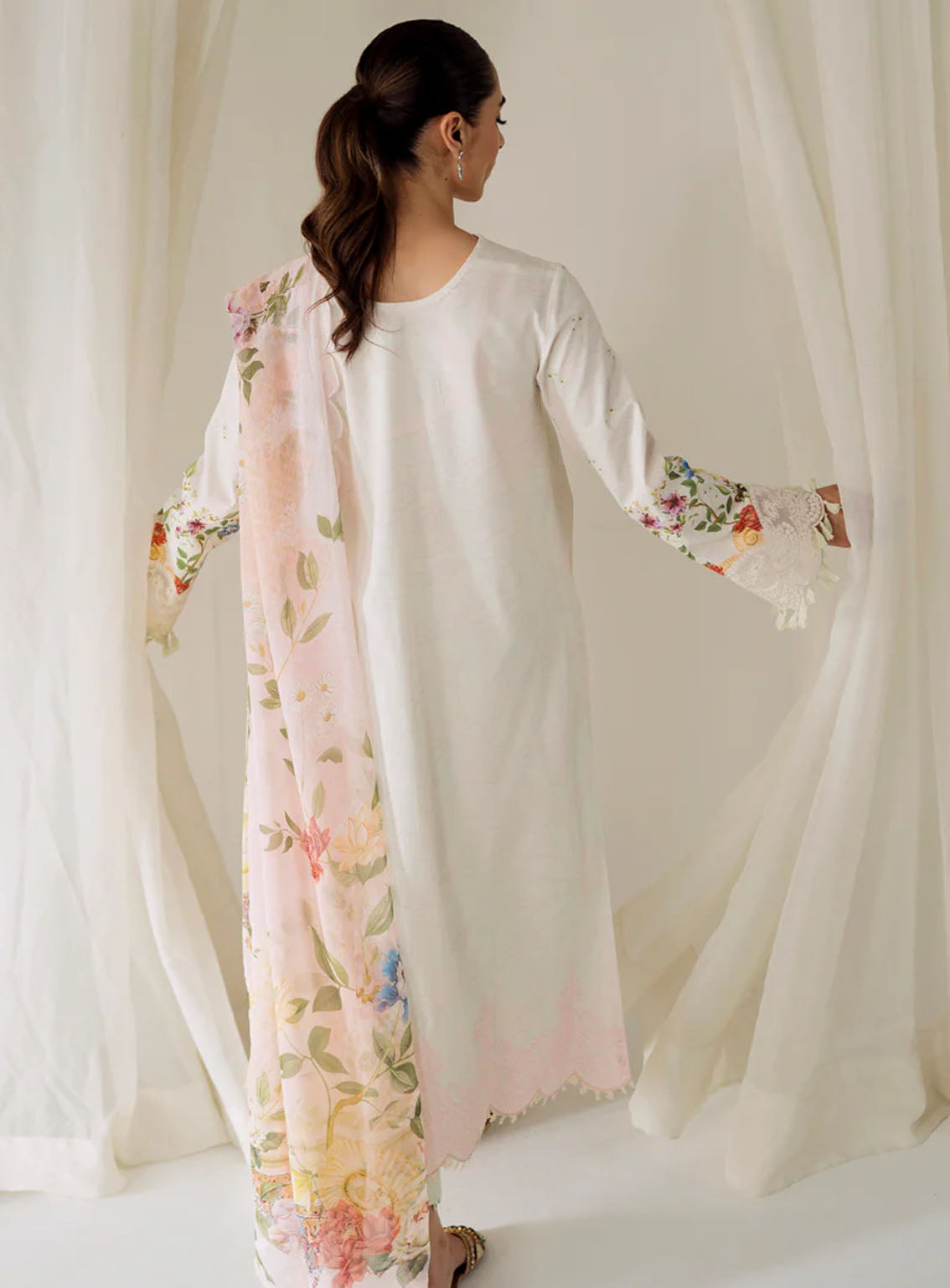 Qprints By Qalamkar Embroidered Lawn 3 Piece Unstitched Suit QLM24QP AR-03 JOSE Qprints By Qalamkar Embroidered Lawn 3 Piece Unstitched Suit QLM24QP AR-03 JOSE