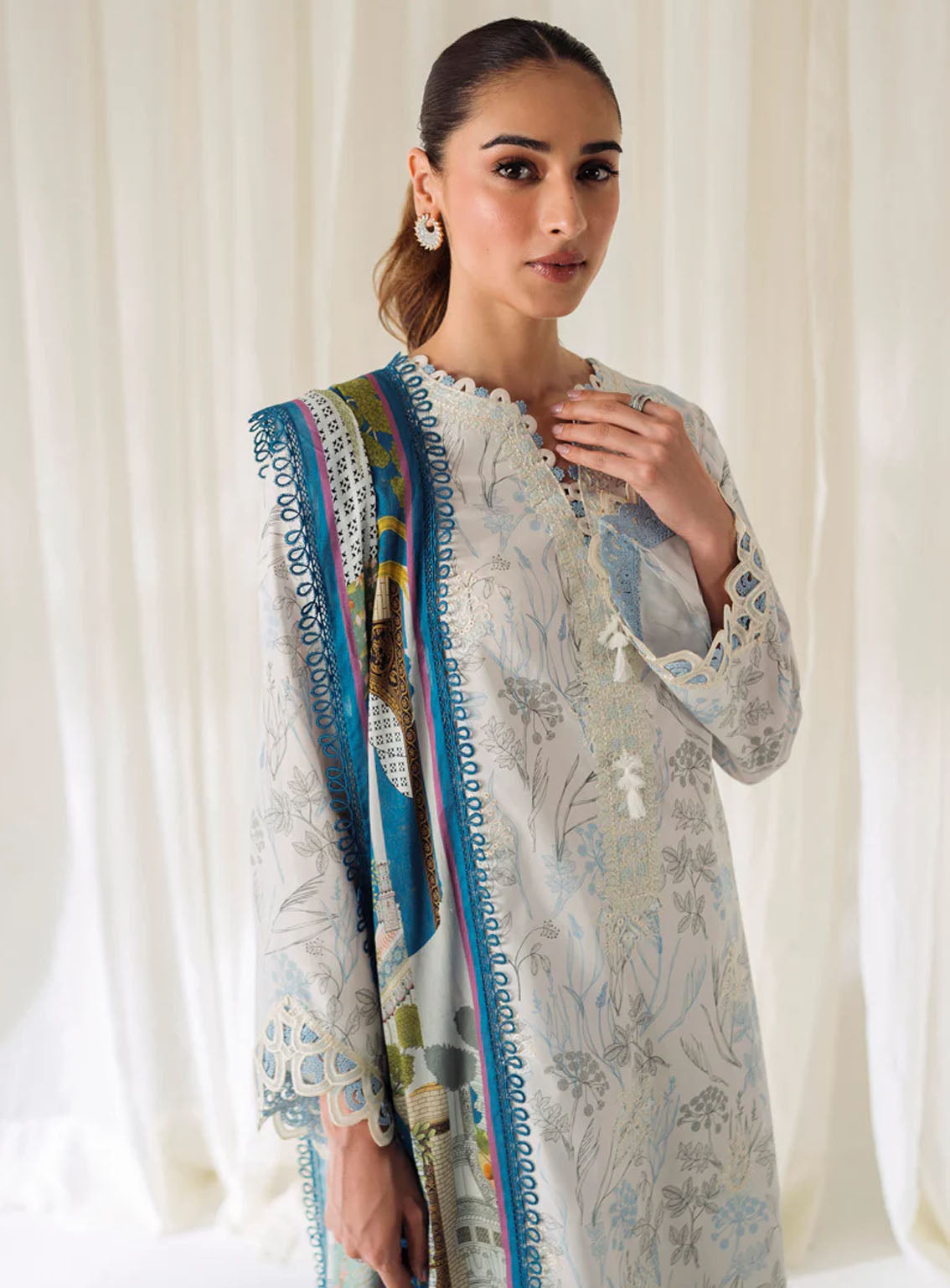 Qprints By Qalamkar Embroidered Lawn 3 Piece Unstitched Suit QLM24QP AR-05 FLORINE Qprints By Qalamkar Embroidered Lawn 3 Piece Unstitched Suit QLM24QP AR-05 FLORINE