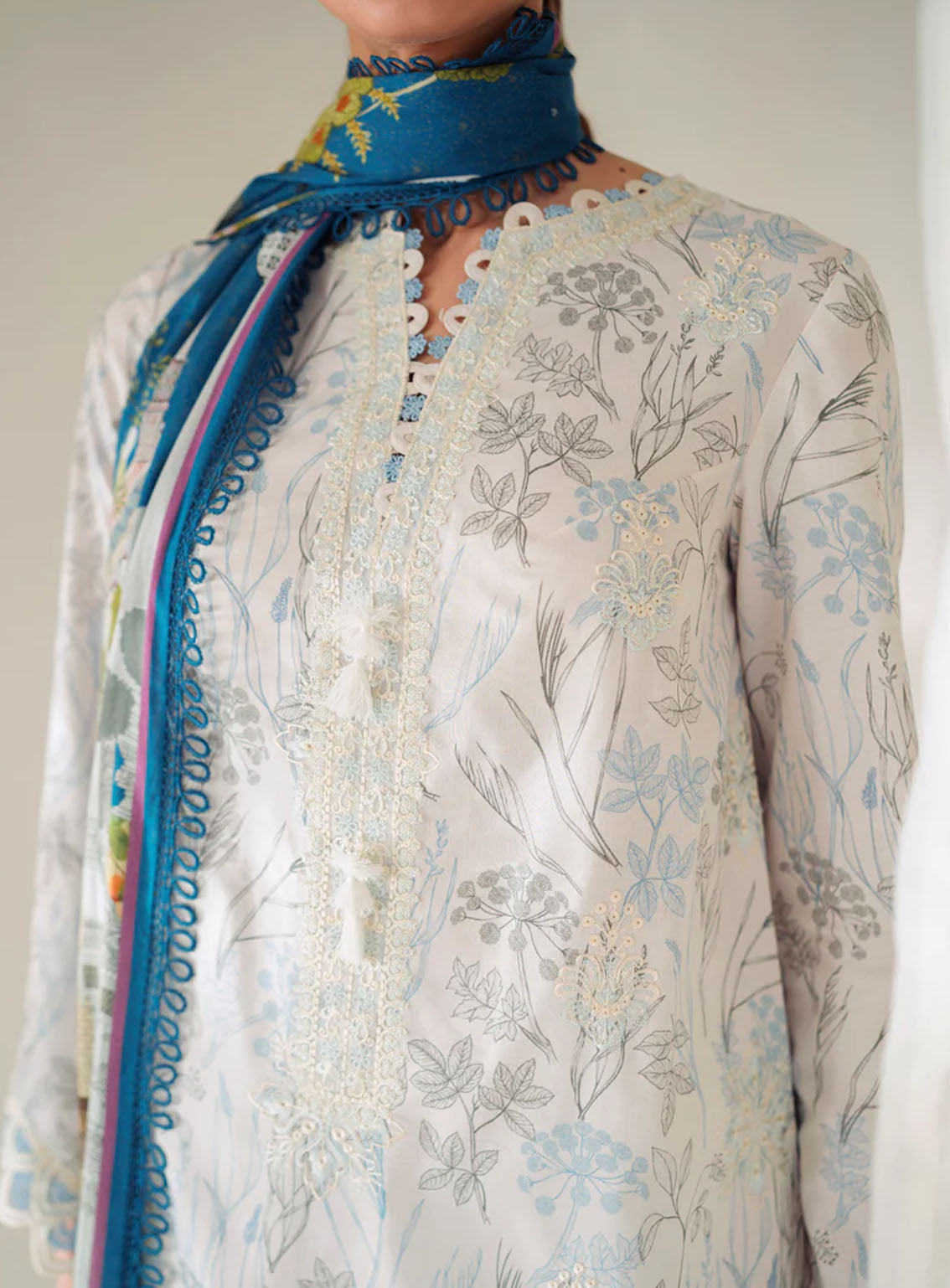 Qprints By Qalamkar Embroidered Lawn 3 Piece Unstitched Suit QLM24QP AR-05 FLORINE Qprints By Qalamkar Embroidered Lawn 3 Piece Unstitched Suit QLM24QP AR-05 FLORINE