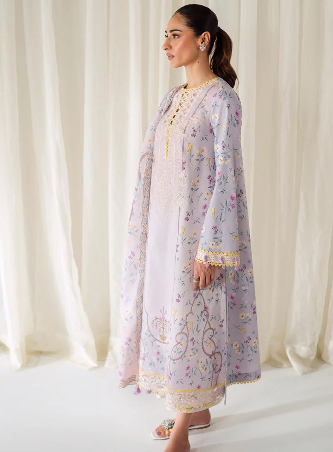 Qprints By Qalamkar Embroidered Lawn 3 Piece Unstitched Suit QLM24QP AR-06 ORANE Qprints By Qalamkar Embroidered Lawn 3 Piece Unstitched Suit QLM24QP AR-06 ORANE