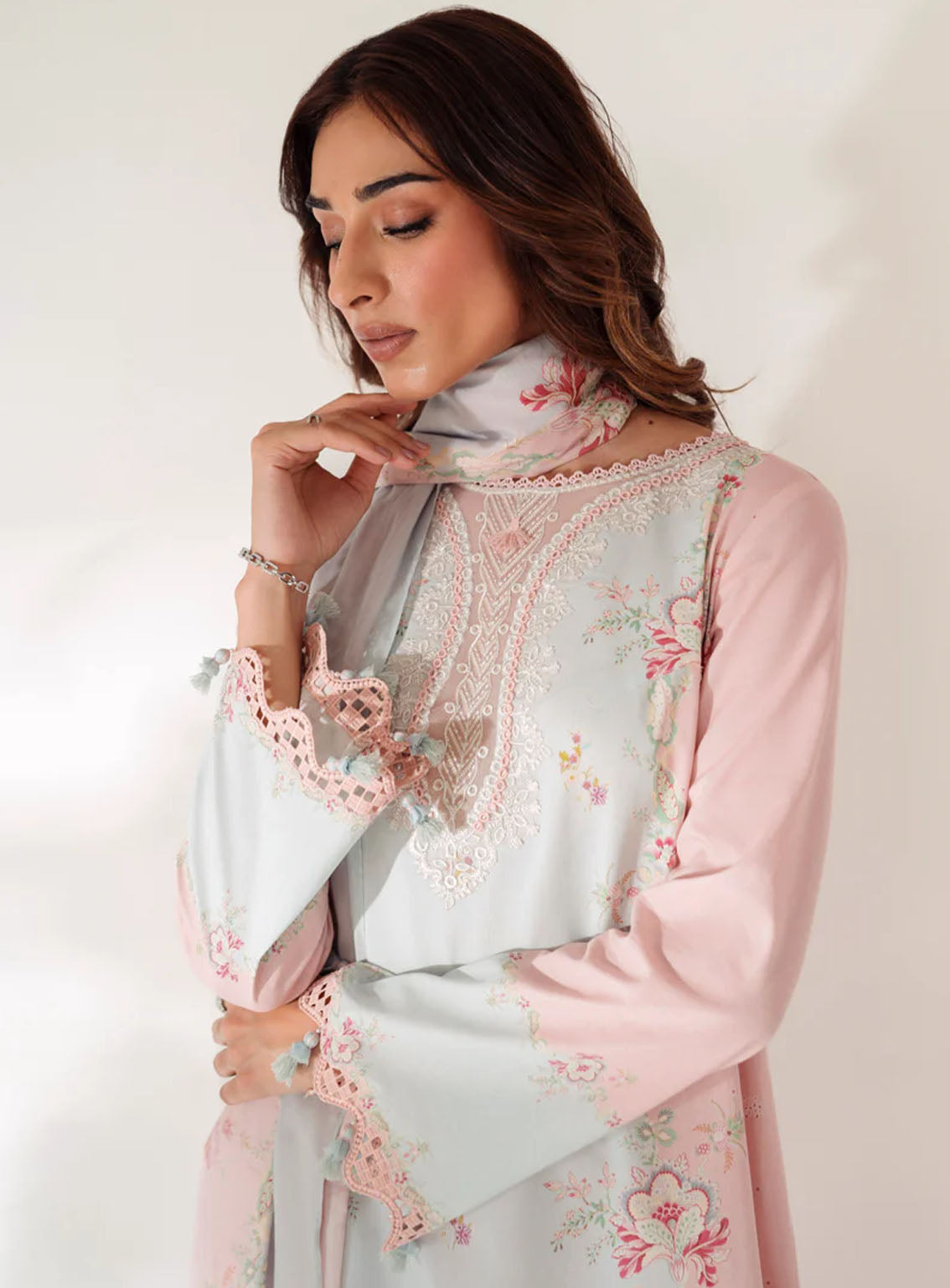 Qprints By Qalamkar Embroidered Lawn 3 Piece Unstitched Suit QLM24QP AR-07 SABINE Qprints By Qalamkar Embroidered Lawn 3 Piece Unstitched Suit QLM24QP AR-07 SABINE