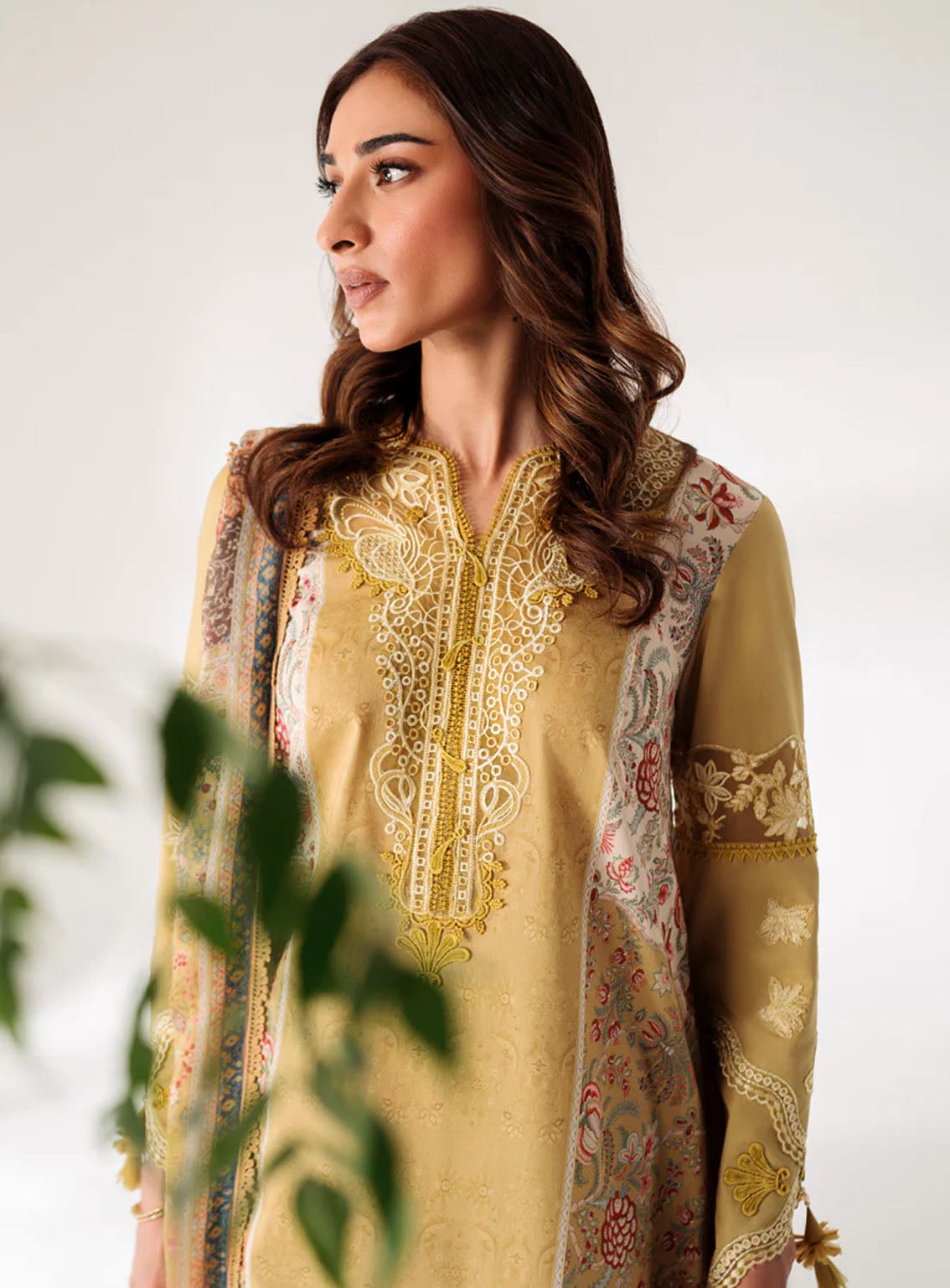 Qprints By Qalamkar Embroidered Lawn 3 Piece Unstitched Suit QLM24QP AR-08 ANAIS Qprints By Qalamkar Embroidered Lawn 3 Piece Unstitched Suit QLM24QP AR-08 ANAIS