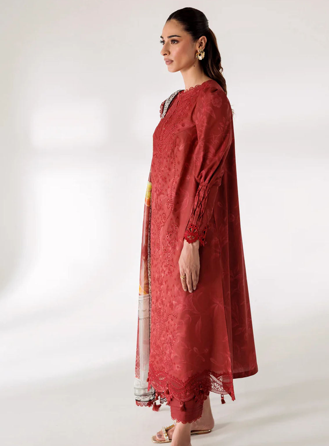 Qprints By Qalamkar Embroidered Lawn 3 Piece Unstitched Suit QLM24QP AR-09 RENEE Qprints By Qalamkar Embroidered Lawn 3 Piece Unstitched Suit QLM24QP AR-09 RENEE