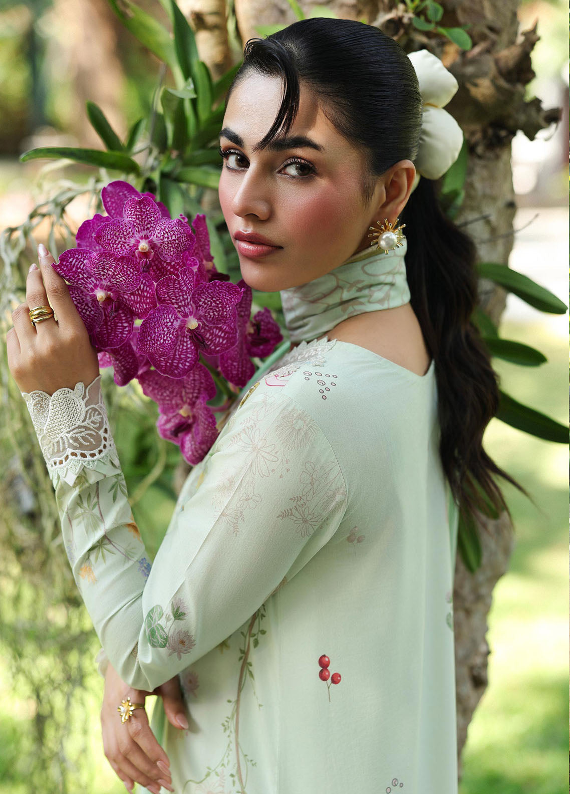 QPrints By Qalamkar Embroidered Lawn 3 Piece Unstitched Suit QLM26QP D-AX-01-A NEVE QPrints By Qalamkar Embroidered Lawn 3 Piece Unstitched Suit QLM26QP D-AX-01-A NEVE