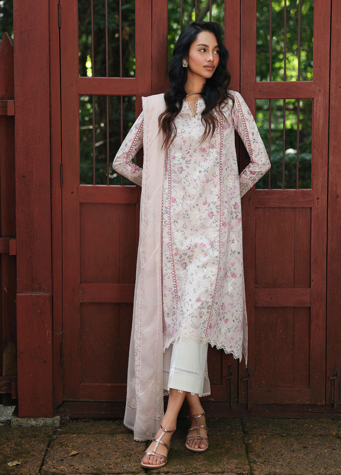 QPrints By Qalamkar Embroidered Lawn 3 Piece Unstitched Suit QLM26QP D-AX-02-A AILSA QPrints By Qalamkar Embroidered Lawn 3 Piece Unstitched Suit QLM26QP D-AX-02-A AILSA