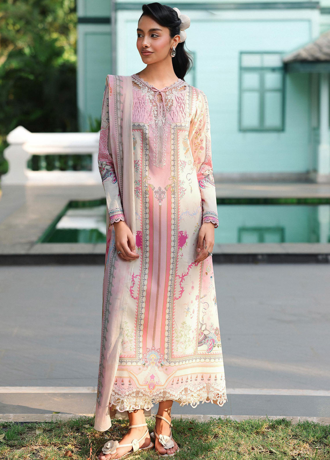 QPrints By Qalamkar Embroidered Lawn 3 Piece Unstitched Suit QLM26QP D-AX-06-A ELARA QPrints By Qalamkar Embroidered Lawn 3 Piece Unstitched Suit QLM26QP D-AX-06-A ELARA