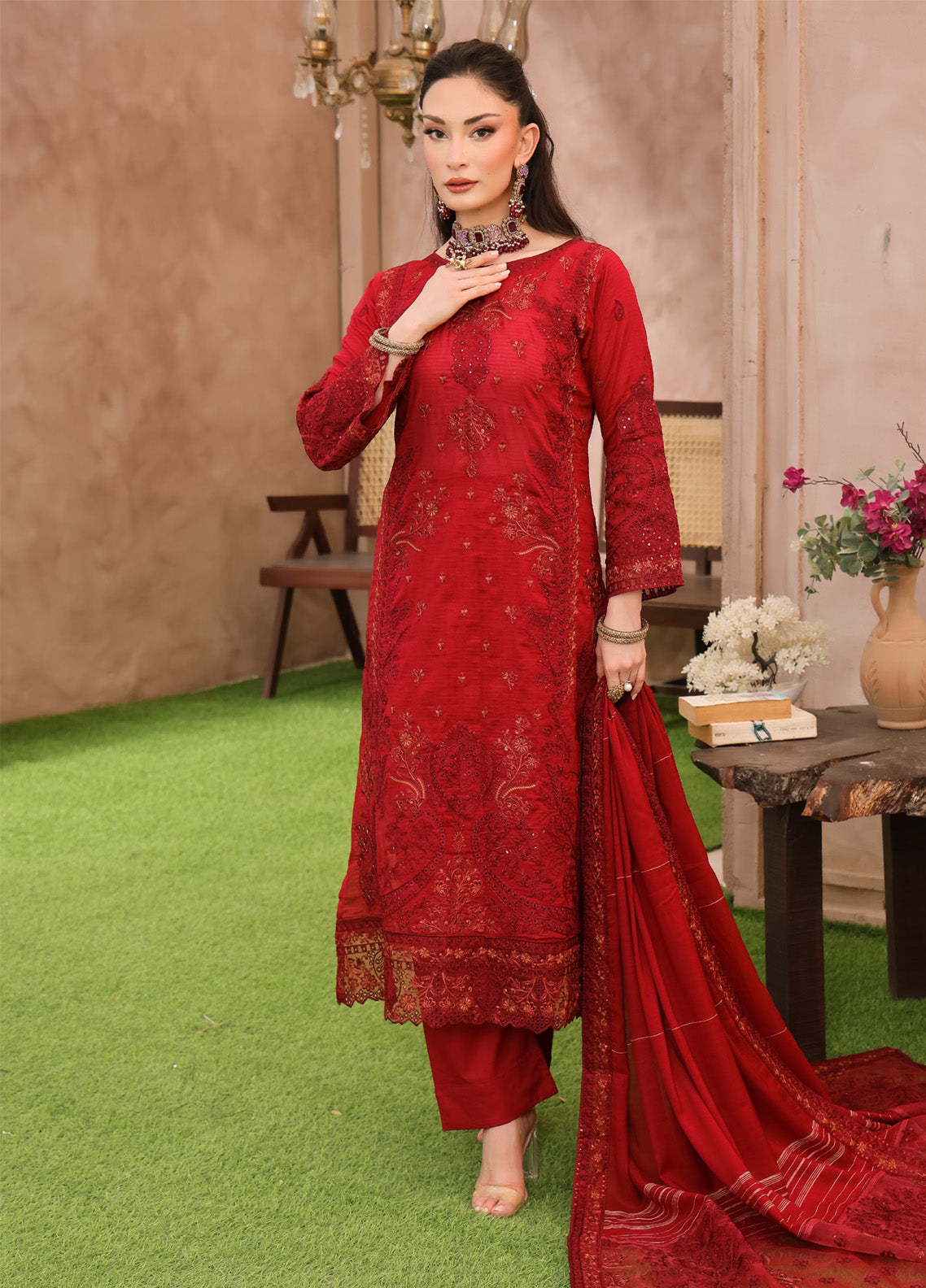Queen By Schick Embroidered Lawn 3 Piece Unstitched Suit SDH25QEFL EC-01 Queen By Schick Embroidered Lawn 3 Piece Unstitched Suit SDH25QEFL EC-01