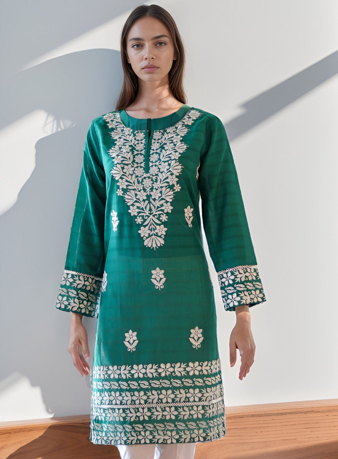 Raad Embroidered Lawn Stitched Kurti RD24EL D-06-GN Raad Embroidered Lawn Stitched Kurti RD24EL D-06-GN