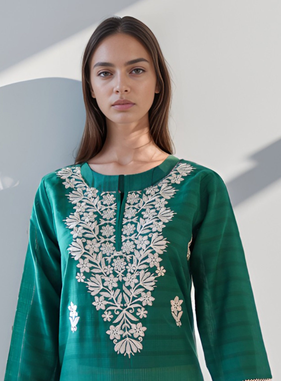 Raad Embroidered Lawn Stitched Kurti RD24EL D-06-GN Raad Embroidered Lawn Stitched Kurti RD24EL D-06-GN