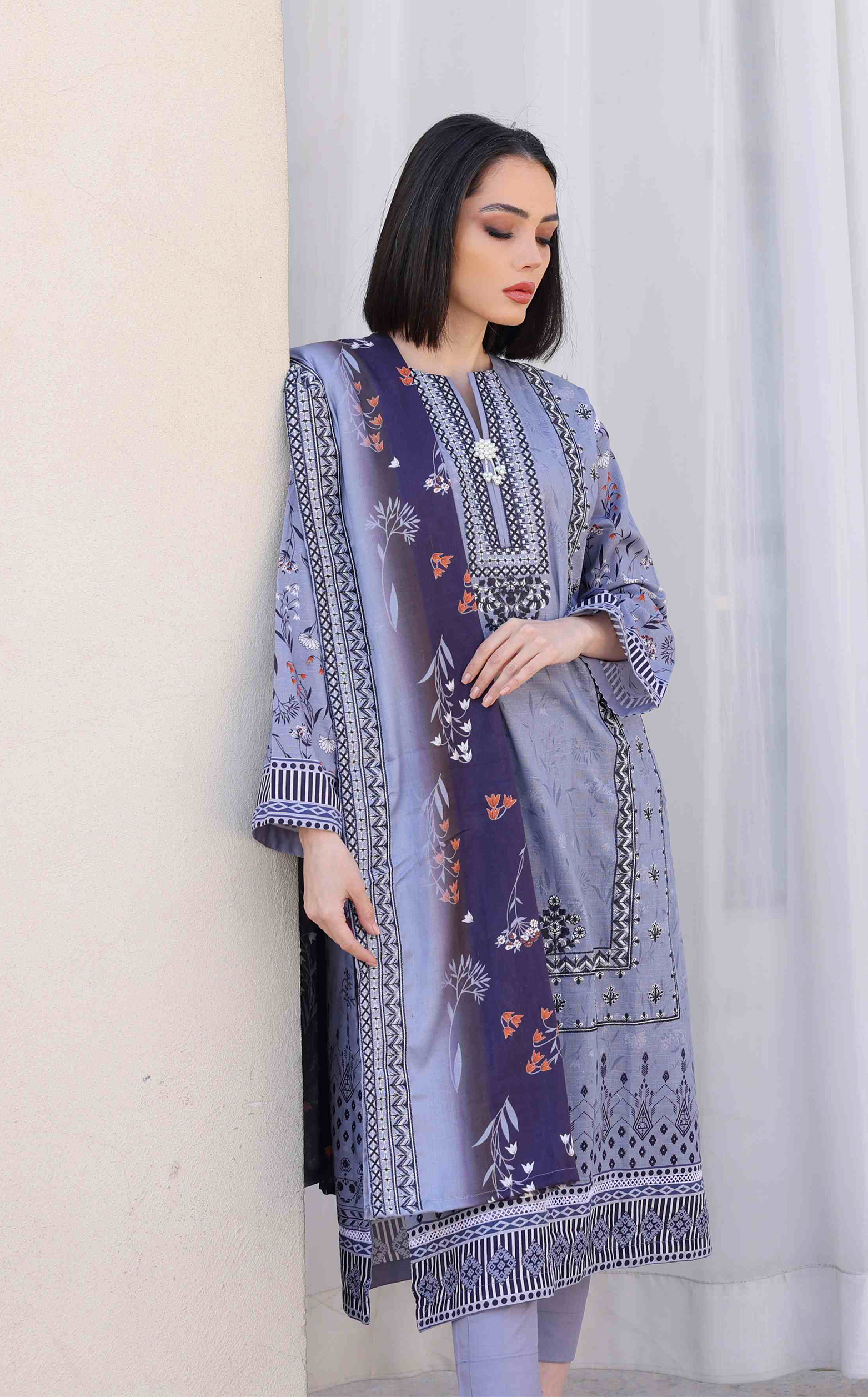 Radisson By Rashid Textile Embroidered Khaddar 3 Piece Unstitched Suit RT24R D-8351 Radisson By Rashid Textile Embroidered Khaddar 3 Piece Unstitched Suit RT24R D-8351