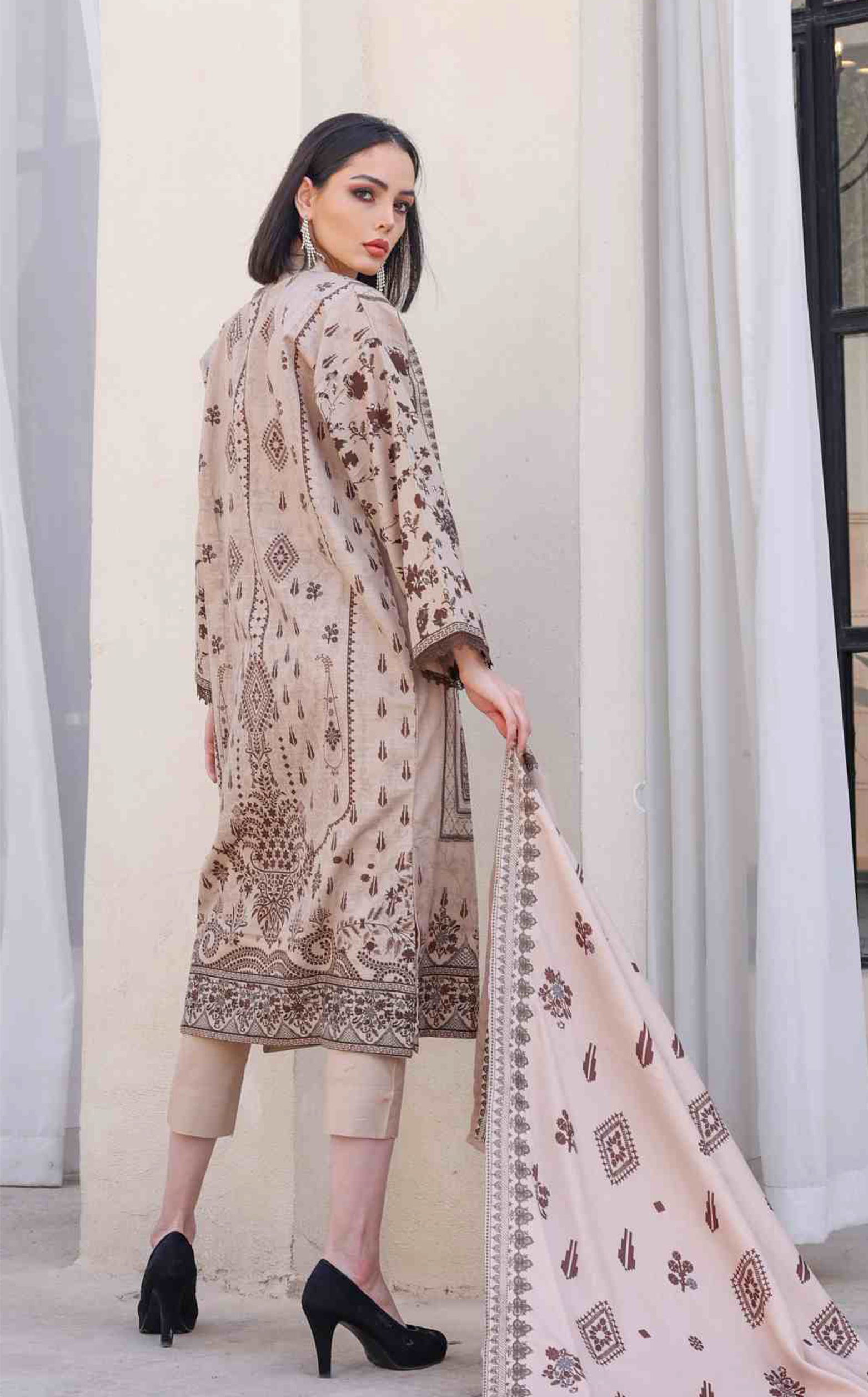 Radisson By Rashid Textile Embroidered Khaddar 3 Piece Unstitched Suit RT24R D-8358 Radisson By Rashid Textile Embroidered Khaddar 3 Piece Unstitched Suit RT24R D-8358