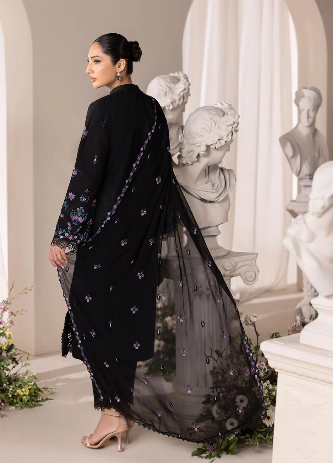 Rajbari Exclusive Embroidered Lawn 3 Piece Unstitched Suit RB26EE D-01 Rajbari Exclusive Embroidered Lawn 3 Piece Unstitched Suit RB26EE D-01