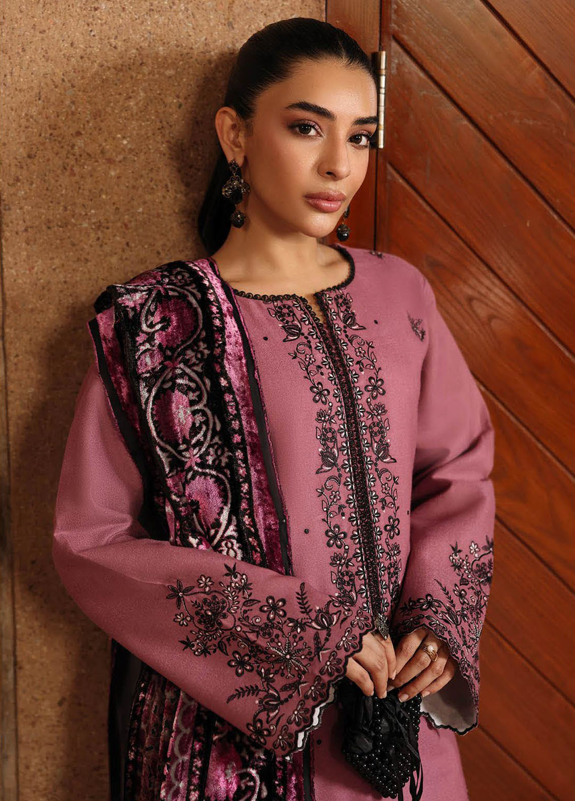 Rajbari Premium Embroidered Peach Leather 3 Piece Unstitched Suit RB25PWSE D-02 Rajbari Premium Embroidered Peach Leather 3 Piece Unstitched Suit RB25PWSE D-02