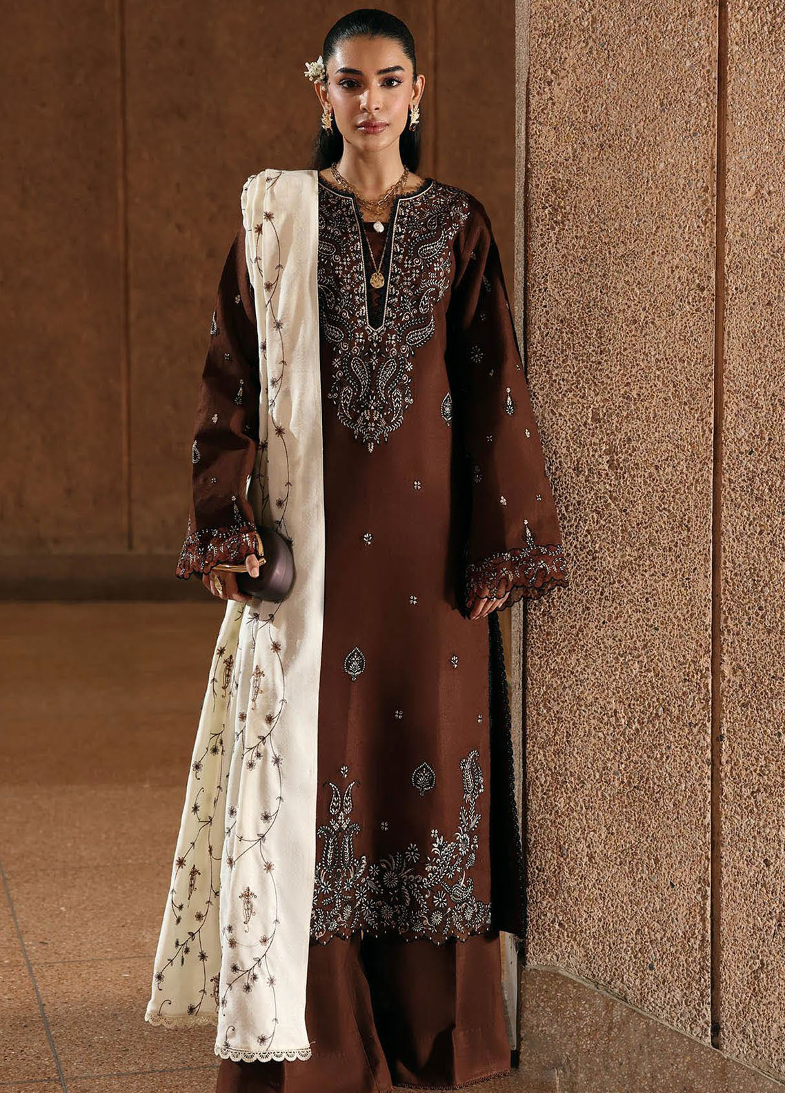 Rajbari Premium Embroidered Peach Leather 3 Piece Unstitched Suit RB25PWSE D-08 Rajbari Premium Embroidered Peach Leather 3 Piece Unstitched Suit RB25PWSE D-08