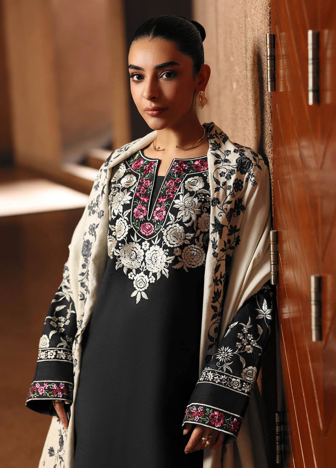 Rajbari Premium Embroidered Peach Leather 3 Piece Unstitched Suit RB25PWSE D-12 Rajbari Premium Embroidered Peach Leather 3 Piece Unstitched Suit RB25PWSE D-12