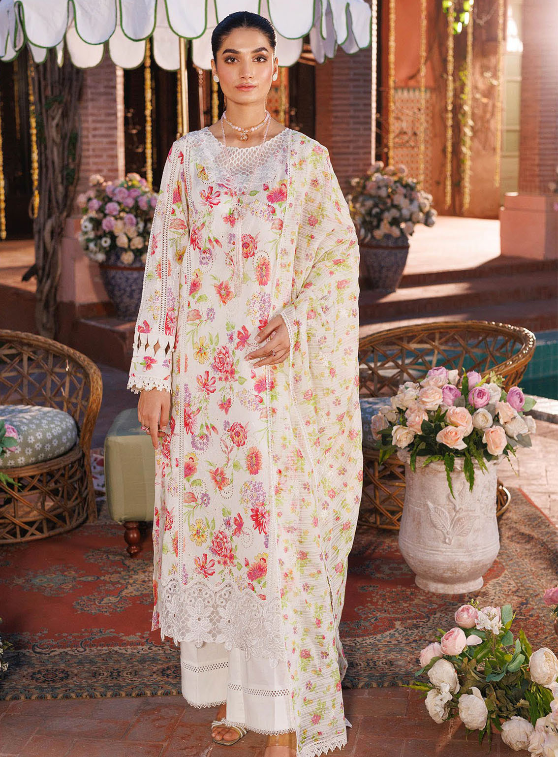 RajBari Printkari Exclusive Embroidered Lawn 3 Piece Unstitched Suit RBU24P EEL-6B RajBari Printkari Exclusive Embroidered Lawn 3 Piece Unstitched Suit RBU24P EEL-6B