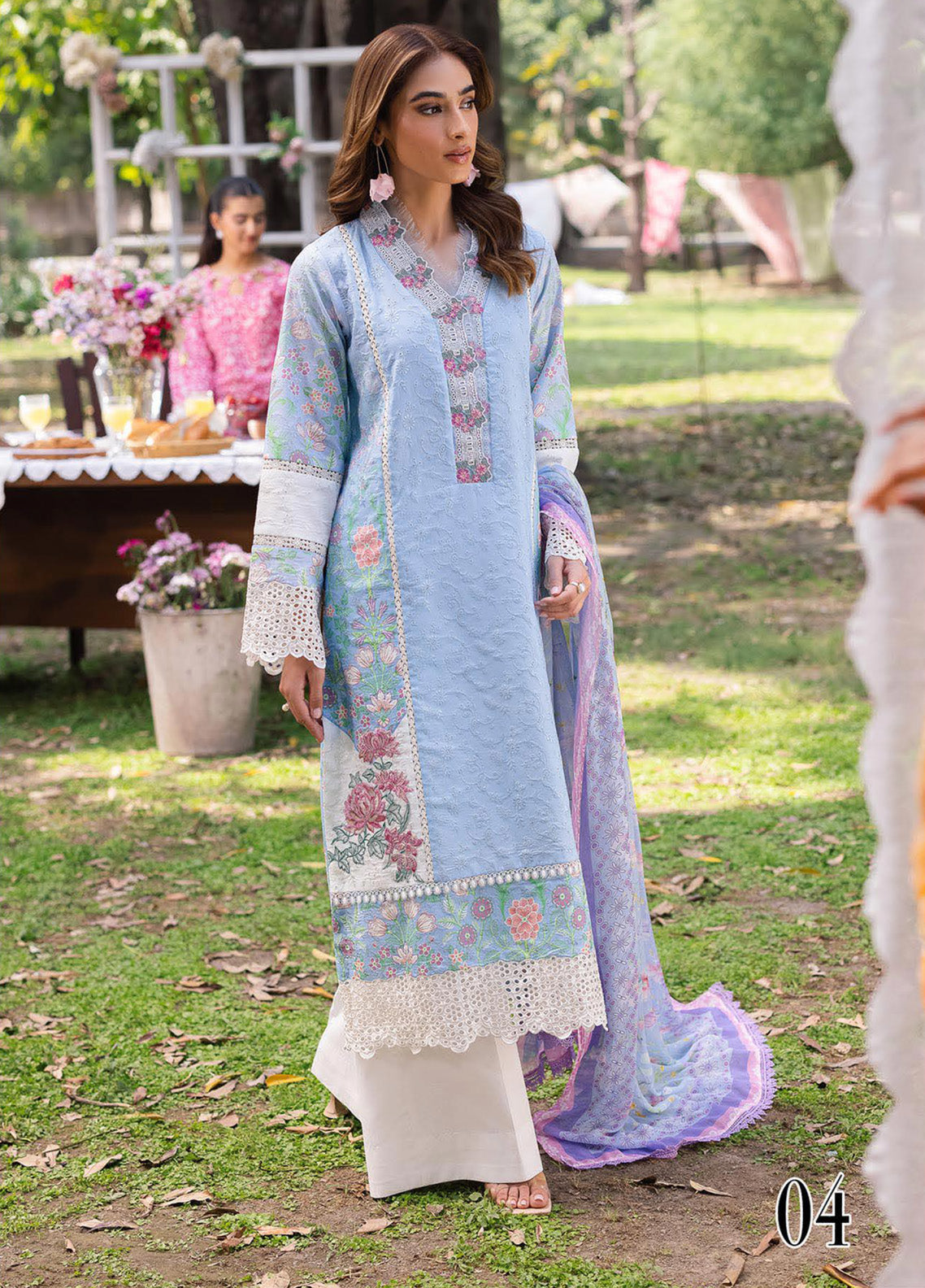 RajBari Schiffli Printkari Embroidered Lawn 3 Piece Unstitched Suit RB25S SPE-04 RajBari Schiffli Printkari Embroidered Lawn 3 Piece Unstitched Suit RB25S SPE-04