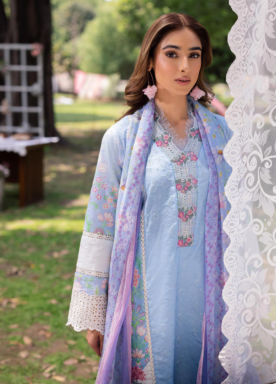RajBari Schiffli Printkari Embroidered Lawn 3 Piece Unstitched Suit RB25S SPE-04 RajBari Schiffli Printkari Embroidered Lawn 3 Piece Unstitched Suit RB25S SPE-04