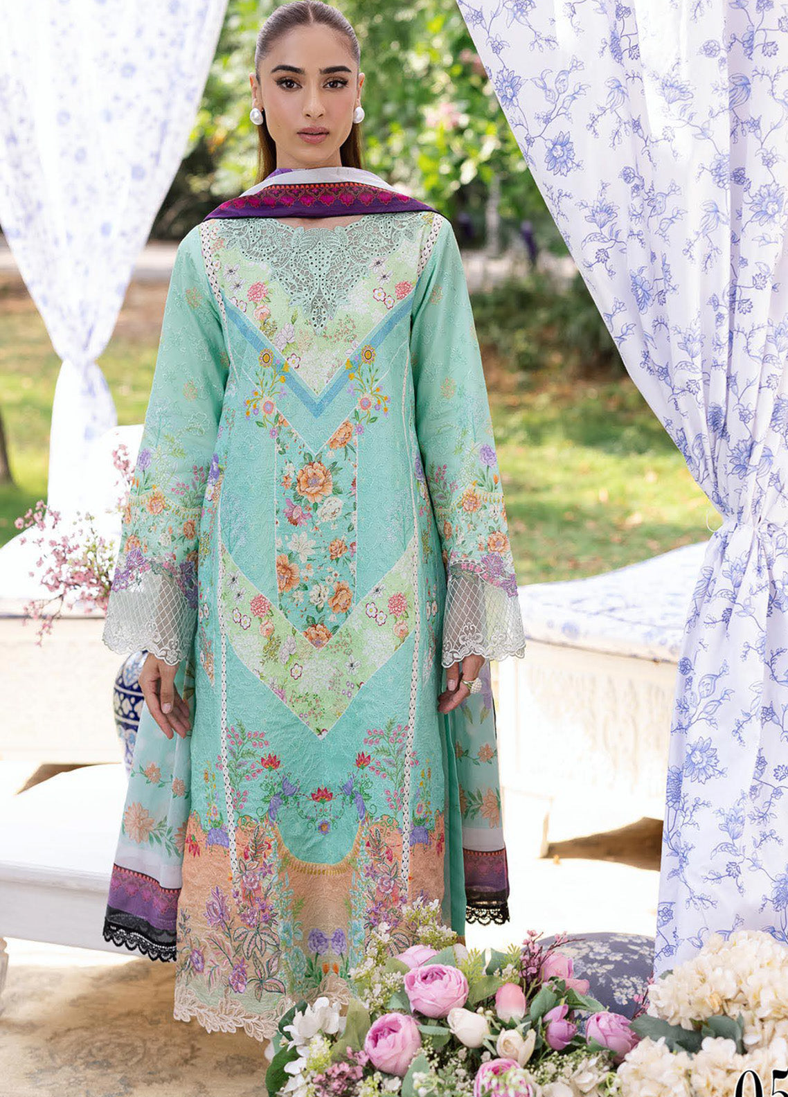 RajBari Schiffli Printkari Embroidered Lawn 3 Piece Unstitched Suit RB25S SPE-05 RajBari Schiffli Printkari Embroidered Lawn 3 Piece Unstitched Suit RB25S SPE-05