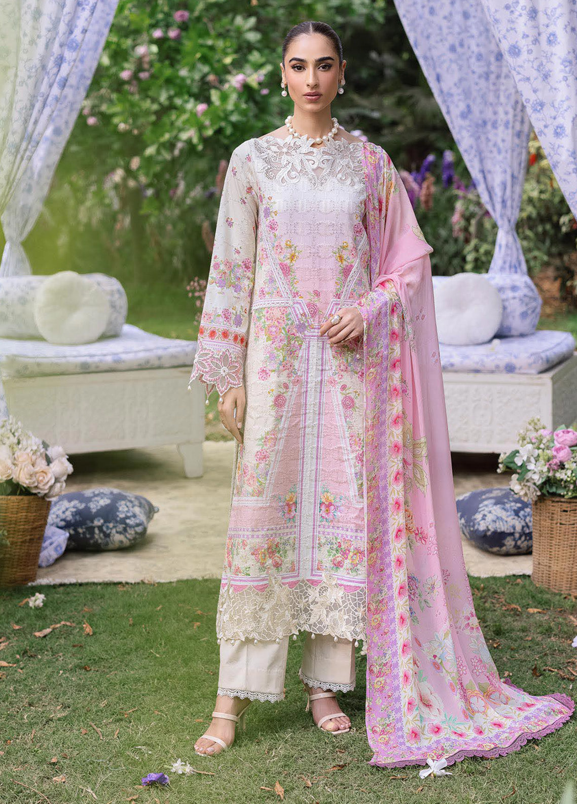 RajBari Schiffli Printkari Embroidered Lawn 3 Piece Unstitched Suit RB25S SPE-07 RajBari Schiffli Printkari Embroidered Lawn 3 Piece Unstitched Suit RB25S SPE-07