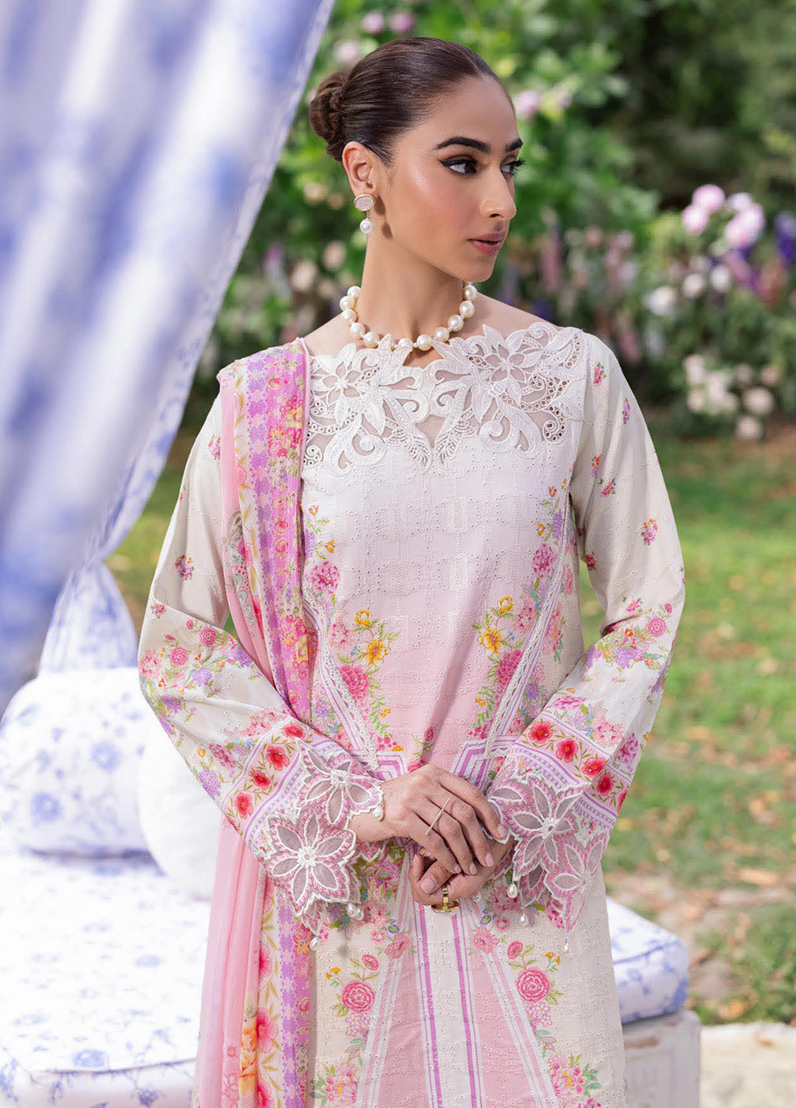RajBari Schiffli Printkari Embroidered Lawn 3 Piece Unstitched Suit RB25S SPE-07 RajBari Schiffli Printkari Embroidered Lawn 3 Piece Unstitched Suit RB25S SPE-07