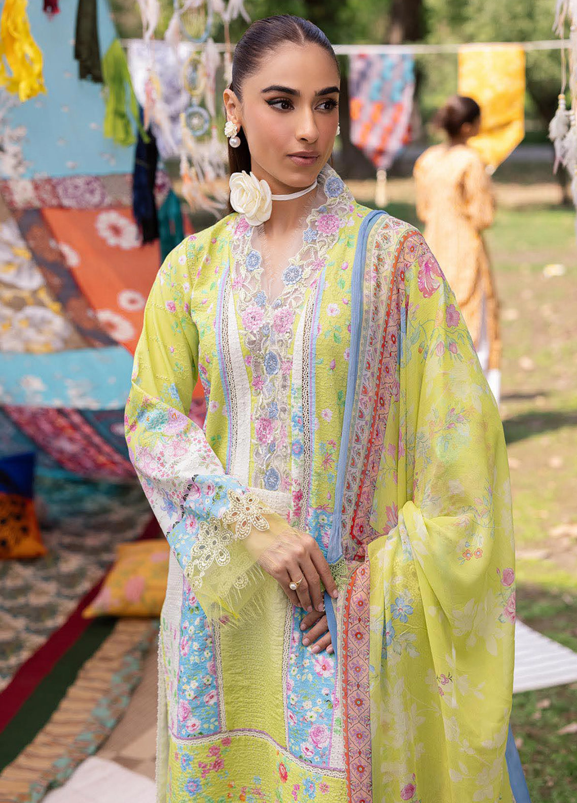 RajBari Schiffli Printkari Embroidered Lawn 3 Piece Unstitched Suit RB25S SPE-09 RajBari Schiffli Printkari Embroidered Lawn 3 Piece Unstitched Suit RB25S SPE-09