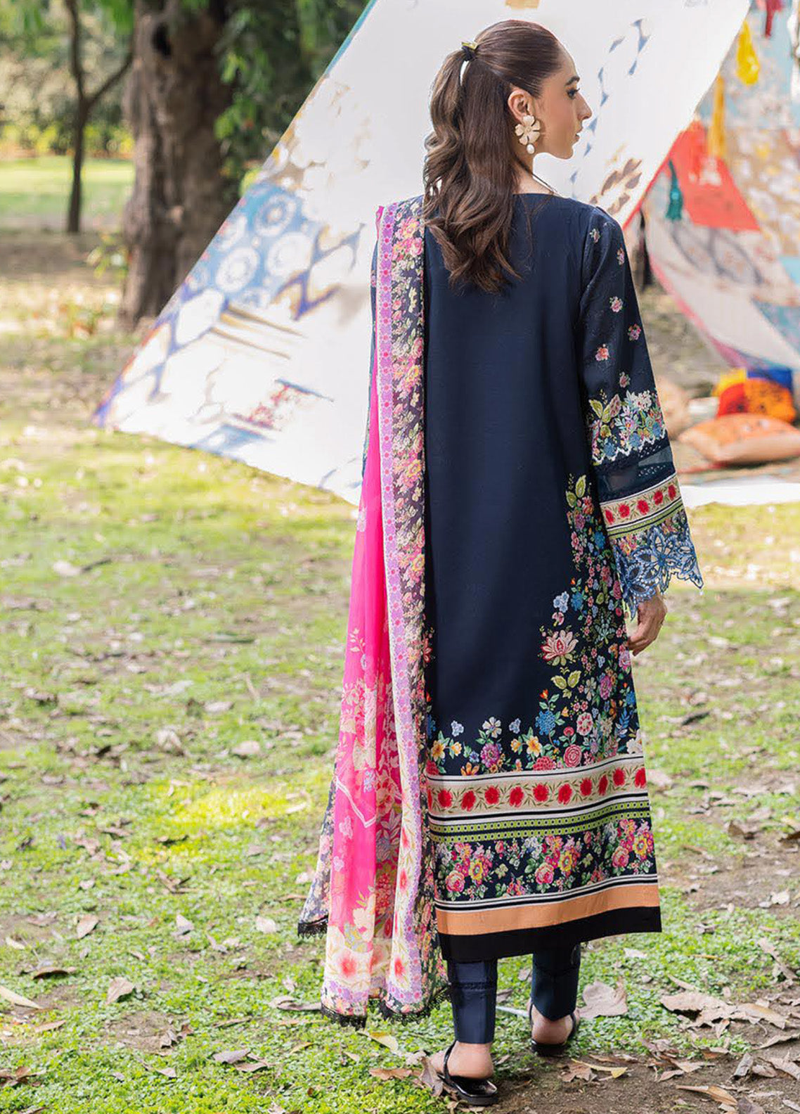 RajBari Schiffli Printkari Embroidered Lawn 3 Piece Unstitched Suit RB25S SPE-12 RajBari Schiffli Printkari Embroidered Lawn 3 Piece Unstitched Suit RB25S SPE-12