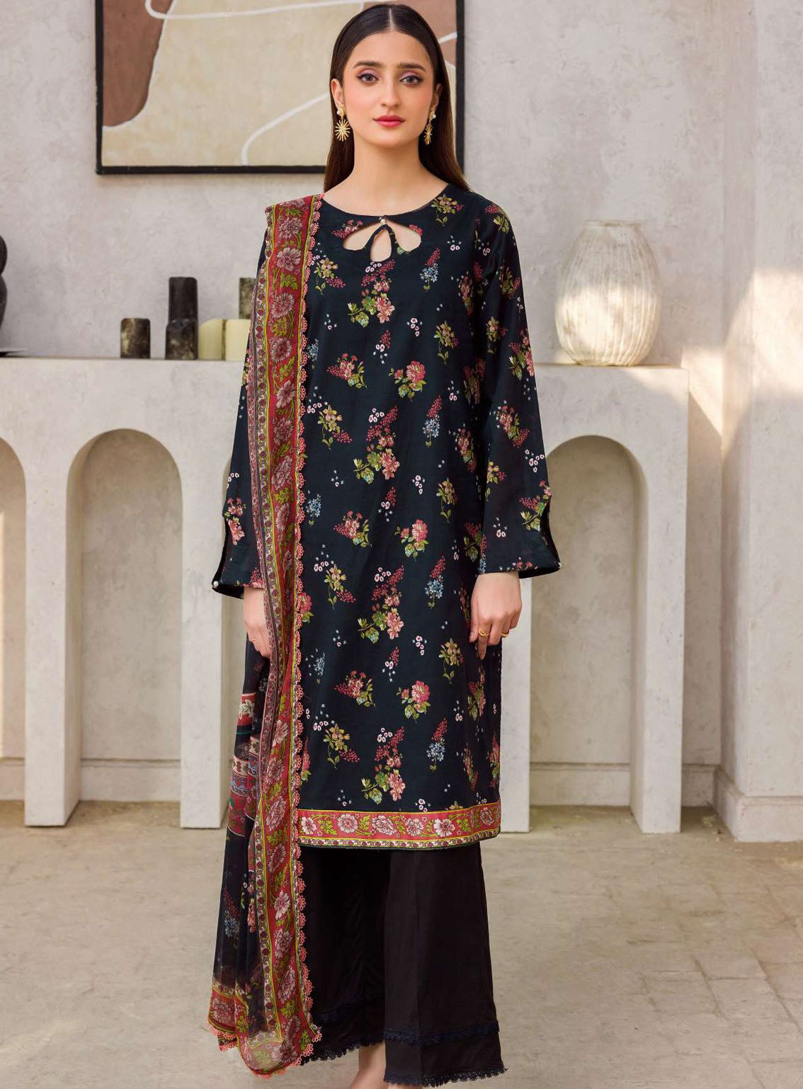 Rang By Motifz Digital Printed Lawn 3 Piece Unstitched Suit MT24D 4607 MILAN Rang By Motifz Digital Printed Lawn 3 Piece Unstitched Suit MT24D 4607 MILAN