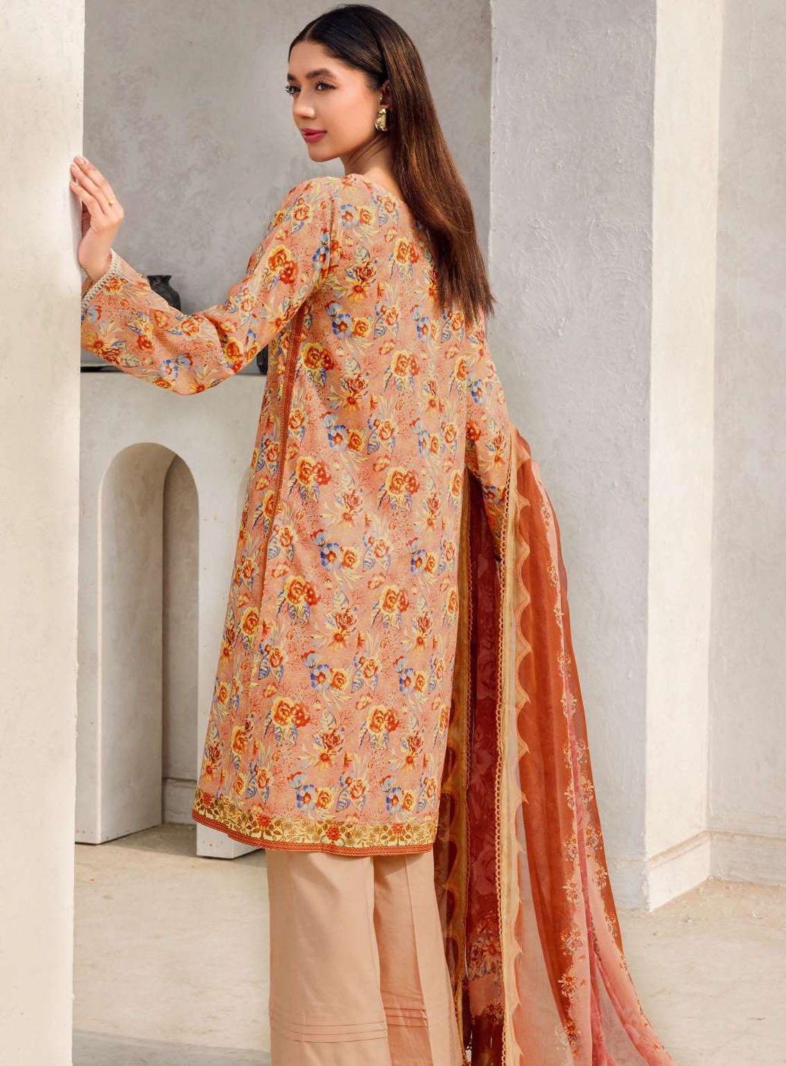 Rang By Motifz Digital Printed Lawn 3 Piece Unstitched Suit MT24D 4608 MAYSHA Rang By Motifz Digital Printed Lawn 3 Piece Unstitched Suit MT24D 4608 MAYSHA