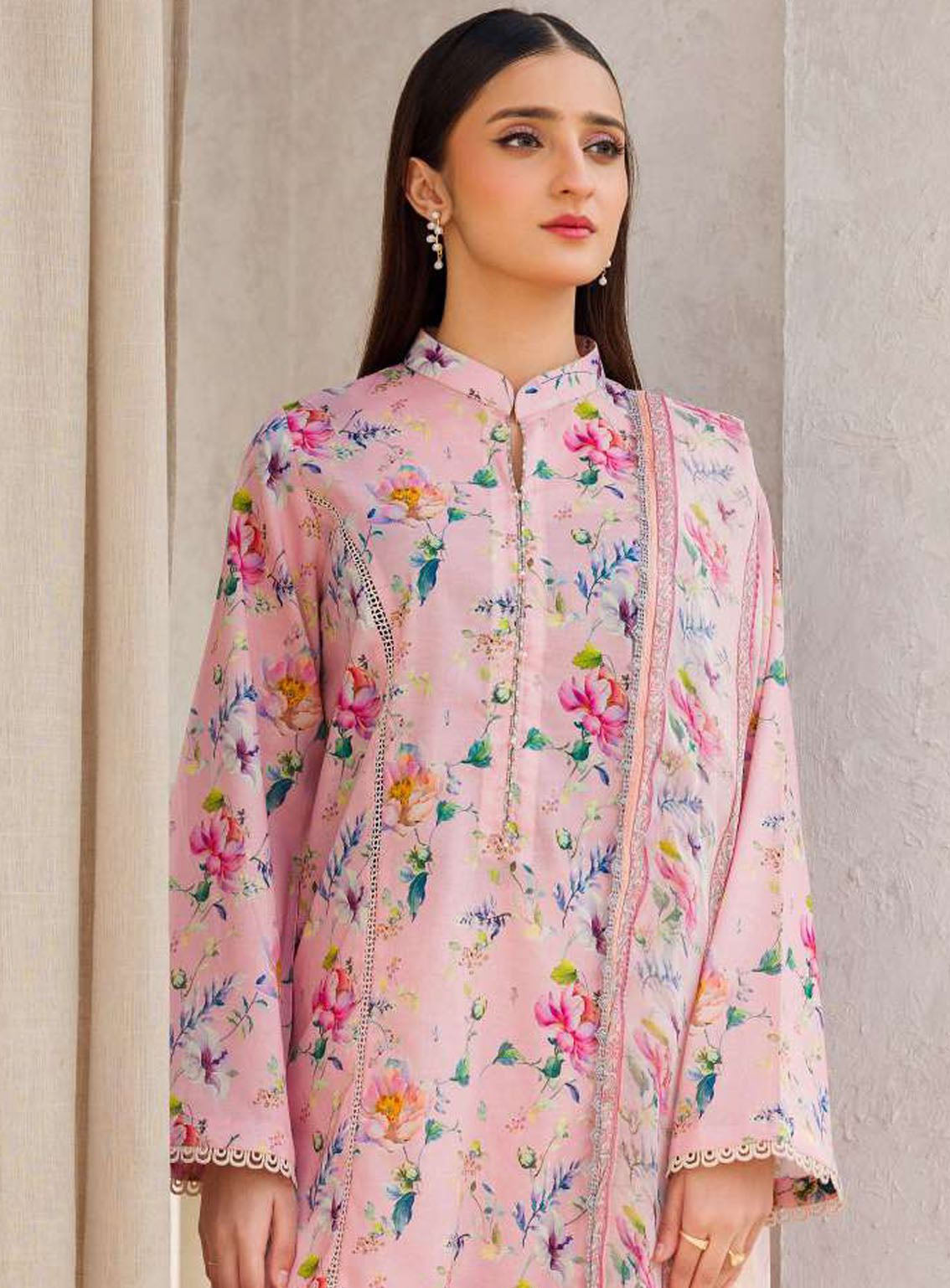 Rang By Motifz Digital Printed Lawn 3 Piece Unstitched Suit MT24D 4610 ALYA Rang By Motifz Digital Printed Lawn 3 Piece Unstitched Suit MT24D 4610 ALYA