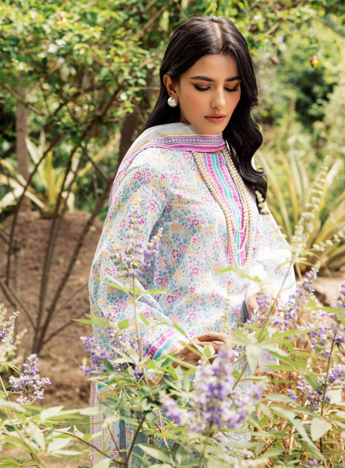 Rang By Motifz Digital Printed Lawn 3 Piece Unstitched Suit MTF24RPL 4715 RAINA Rang By Motifz Digital Printed Lawn 3 Piece Unstitched Suit MTF24RPL 4715 RAINA