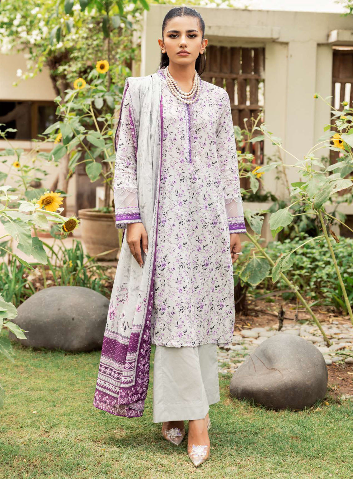 Rang By Motifz Digital Printed Lawn 3 Piece Unstitched Suit MTF24RPL 4719 ZARA Rang By Motifz Digital Printed Lawn 3 Piece Unstitched Suit MTF24RPL 4719 ZARA