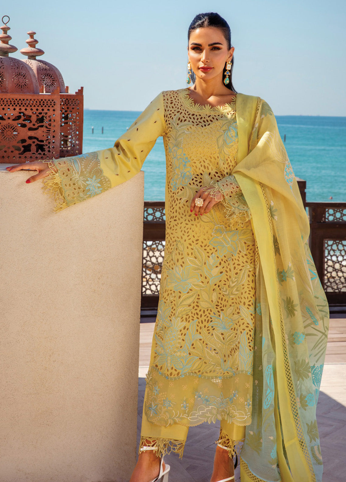 Rang Rasiya Premium Embroidered Lawn 3 Piece Unstitched Suit RR25PS D-RR-05 MINAAL Rang Rasiya Premium Embroidered Lawn 3 Piece Unstitched Suit RR25PS D-RR-05 MINAAL