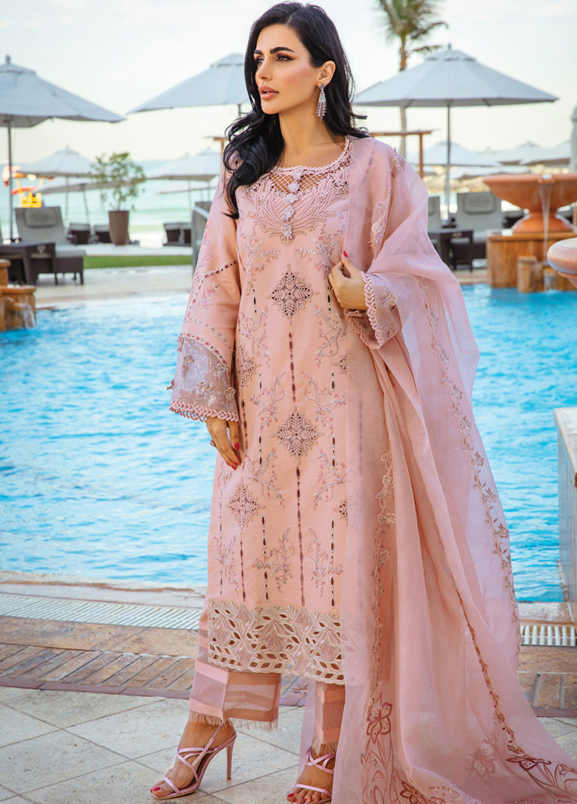 Rang Rasiya Premium Embroidered Lawn 3 Piece Unstitched Suit RR25PS D-RR-06 AMANI Rang Rasiya Premium Embroidered Lawn 3 Piece Unstitched Suit RR25PS D-RR-06 AMANI