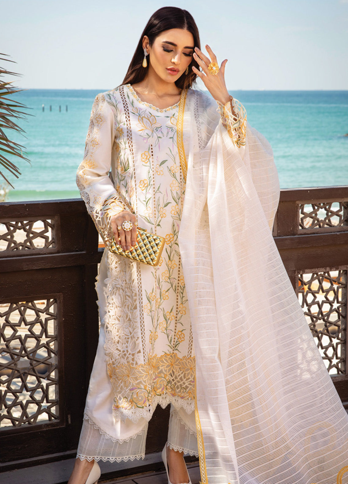 Rang Rasiya Premium Embroidered Lawn 3 Piece Unstitched Suit RR25PS D-RR-07 NOOREH Rang Rasiya Premium Embroidered Lawn 3 Piece Unstitched Suit RR25PS D-RR-07 NOOREH