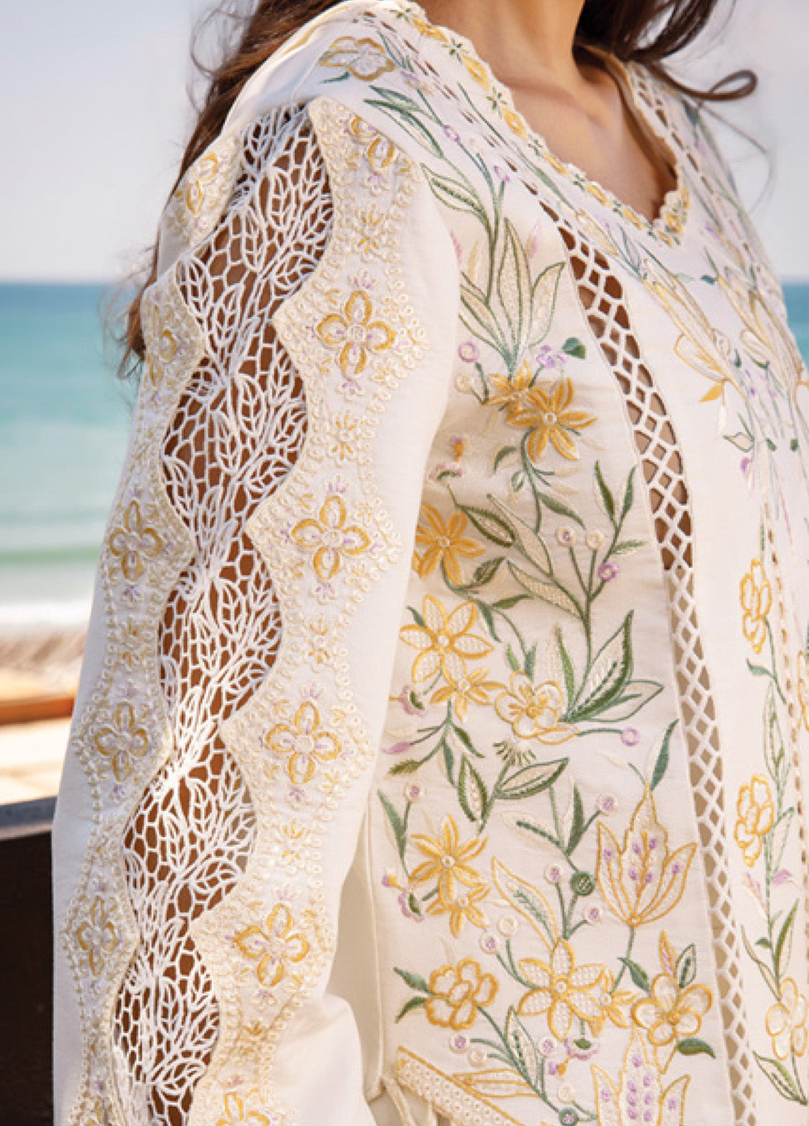 Rang Rasiya Premium Embroidered Lawn 3 Piece Unstitched Suit RR25PS D-RR-07 NOOREH Rang Rasiya Premium Embroidered Lawn 3 Piece Unstitched Suit RR25PS D-RR-07 NOOREH