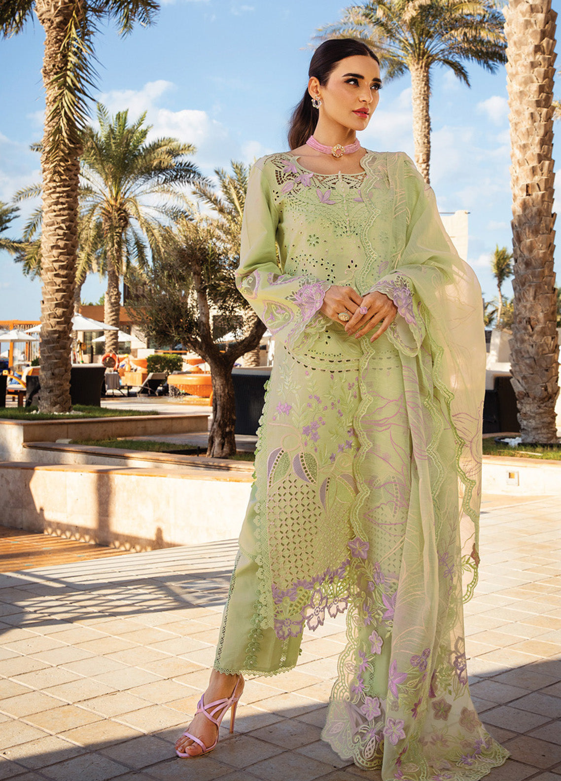 Rang Rasiya Premium Embroidered Lawn 3 Piece Unstitched Suit RR25PS D-RR-10 AYLEEN Rang Rasiya Premium Embroidered Lawn 3 Piece Unstitched Suit RR25PS D-RR-10 AYLEEN