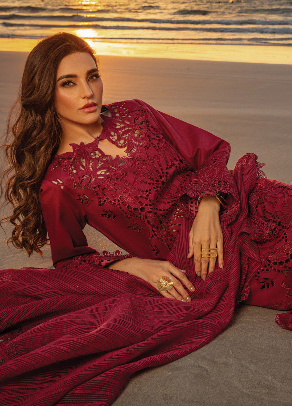 Rang Rasiya Premium Embroidered Lawn 3 Piece Unstitched Suit RR25PS D-RR-13 ALAYA Rang Rasiya Premium Embroidered Lawn 3 Piece Unstitched Suit RR25PS D-RR-13 ALAYA