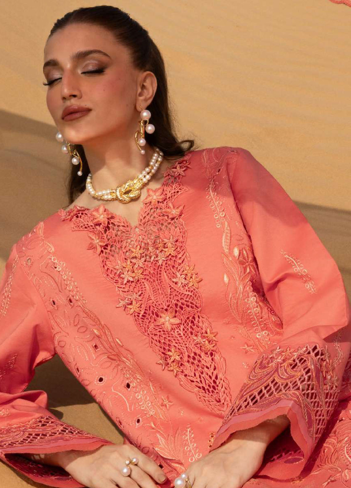 Rang Rasiya Premium Embroidered Lawn 3 Piece Unstitched Suit RR26P D-ELNAZ Rang Rasiya Premium Embroidered Lawn 3 Piece Unstitched Suit RR26P D-ELNAZ
