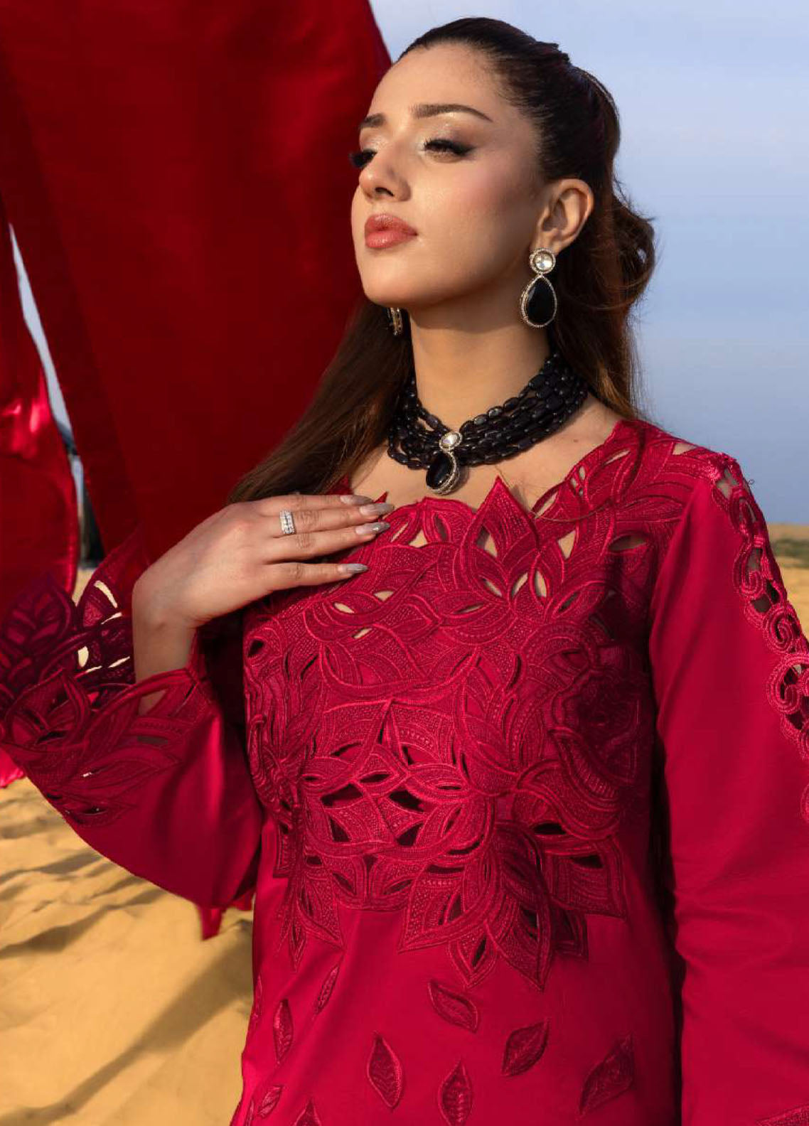 Rang Rasiya Premium Embroidered Lawn 3 Piece Unstitched Suit RR26P D-RAMEEN Rang Rasiya Premium Embroidered Lawn 3 Piece Unstitched Suit RR26P D-RAMEEN