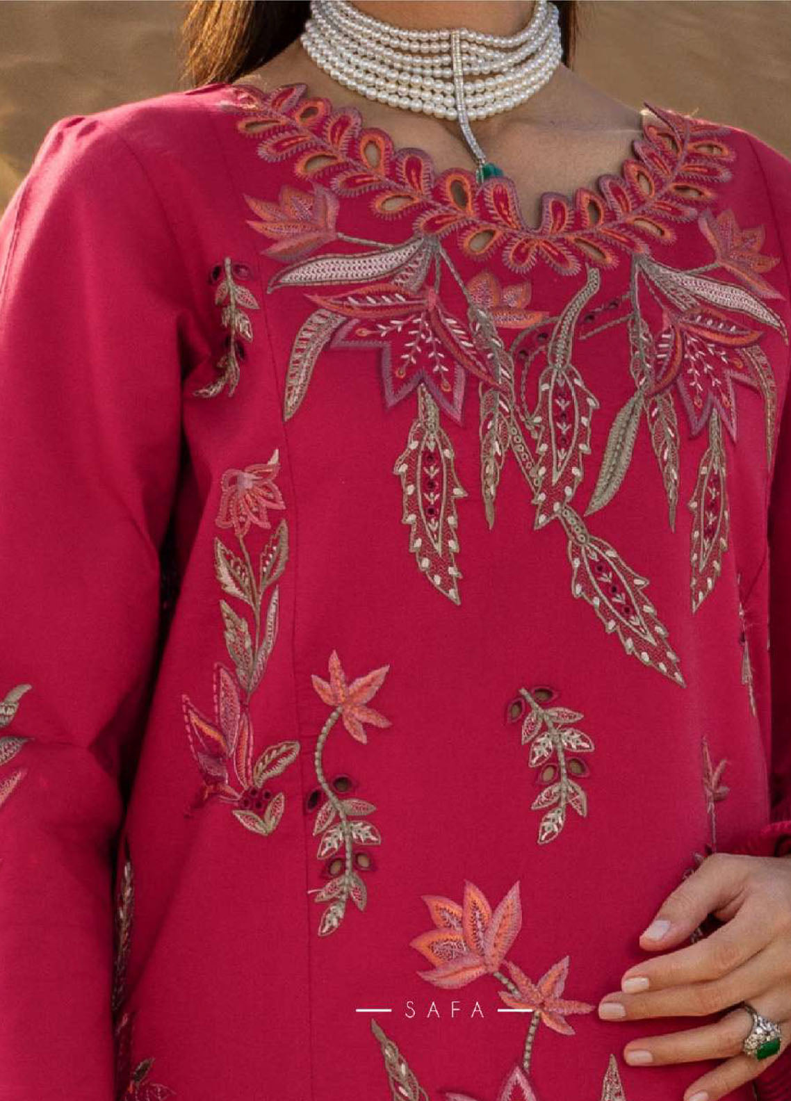Rang Rasiya Premium Embroidered Lawn 3 Piece Unstitched Suit RR26P D-SAFA Rang Rasiya Premium Embroidered Lawn 3 Piece Unstitched Suit RR26P D-SAFA