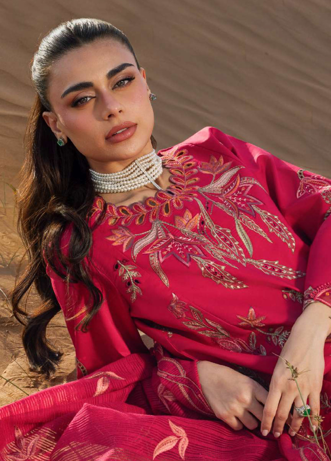 Rang Rasiya Premium Embroidered Lawn 3 Piece Unstitched Suit RR26P D-SAFA Rang Rasiya Premium Embroidered Lawn 3 Piece Unstitched Suit RR26P D-SAFA