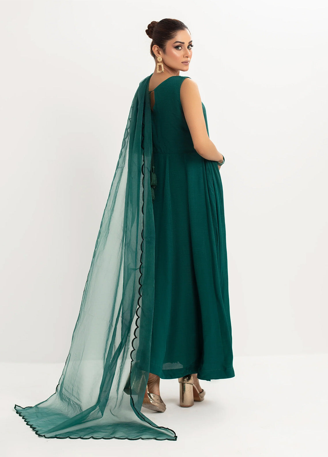 Rangeen Festive Luxe Printed Raw Silk 2 Piece Stitched Suit RN25FL-2P D-JADE Rangeen Festive Luxe Printed Raw Silk 2 Piece Stitched Suit RN25FL-2P D-JADE