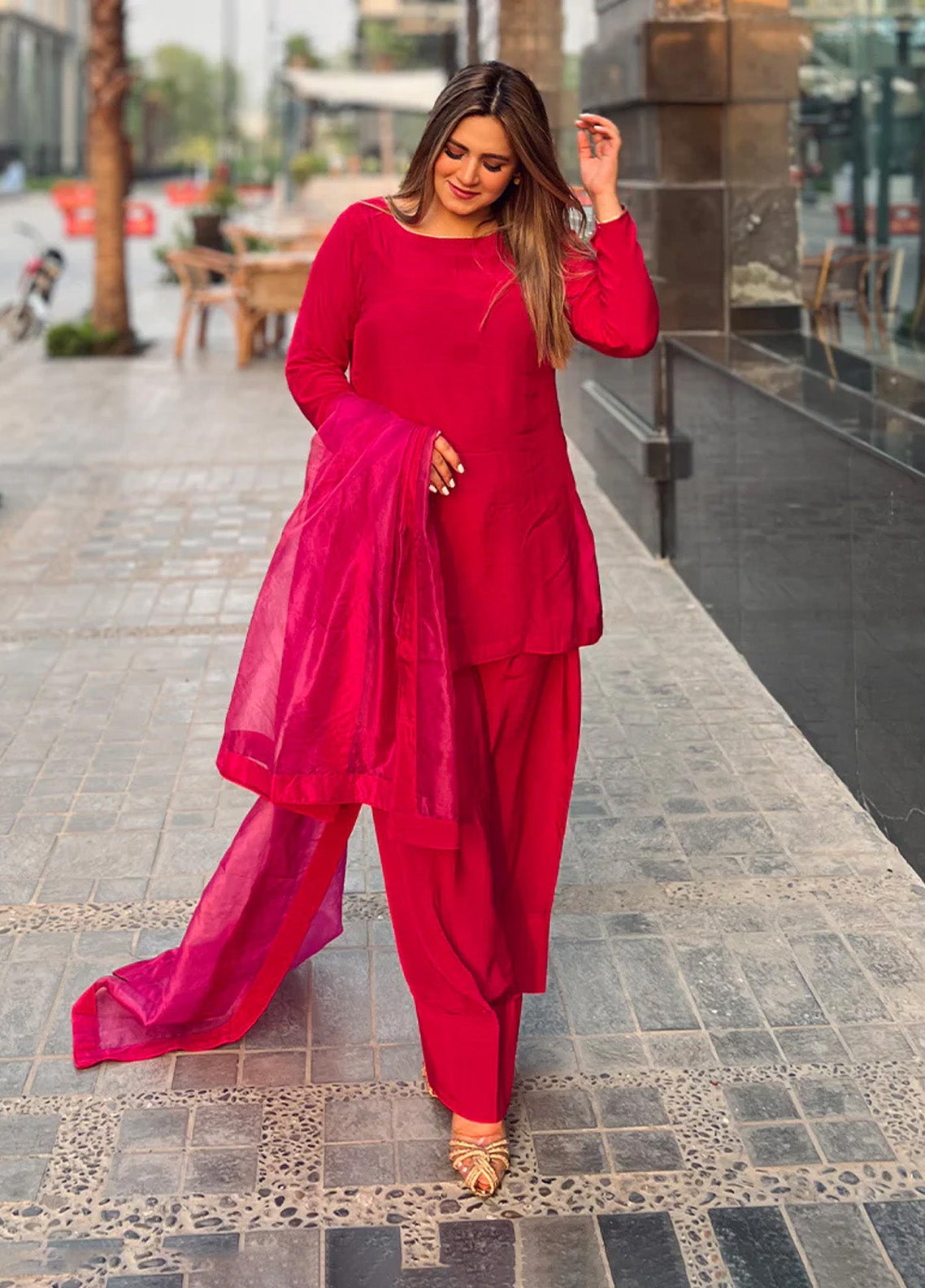 Rangeen Festive Luxe Printed Raw Silk 3 Piece Stitched Suit RN25FL-3P D-RUBY Rangeen Festive Luxe Printed Raw Silk 3 Piece Stitched Suit RN25FL-3P D-RUBY