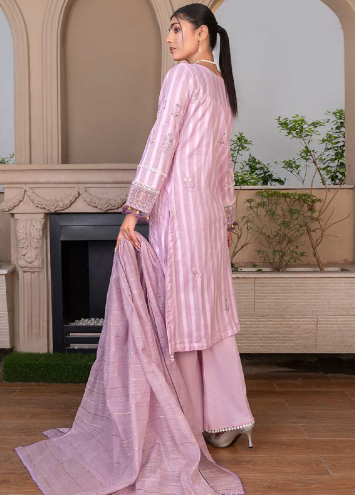 Rashq-E-Qamar By Noorjahan Eid Embroidered Lawn Dupatta 3 Piece Unstitched Suit NJ24RQEEL D-08 Rashq-E-Qamar By Noorjahan Eid Embroidered Lawn Dupatta 3 Piece Unstitched Suit NJ24RQEEL D-08