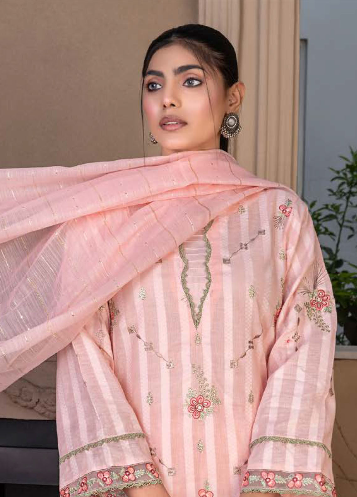 Rashq-E-Qamar By Noorjahan Eid Embroidered Lawn Dupatta 3 Piece Unstitched Suit NJ24RQEEL D-09 Rashq-E-Qamar By Noorjahan Eid Embroidered Lawn Dupatta 3 Piece Unstitched Suit NJ24RQEEL D-09